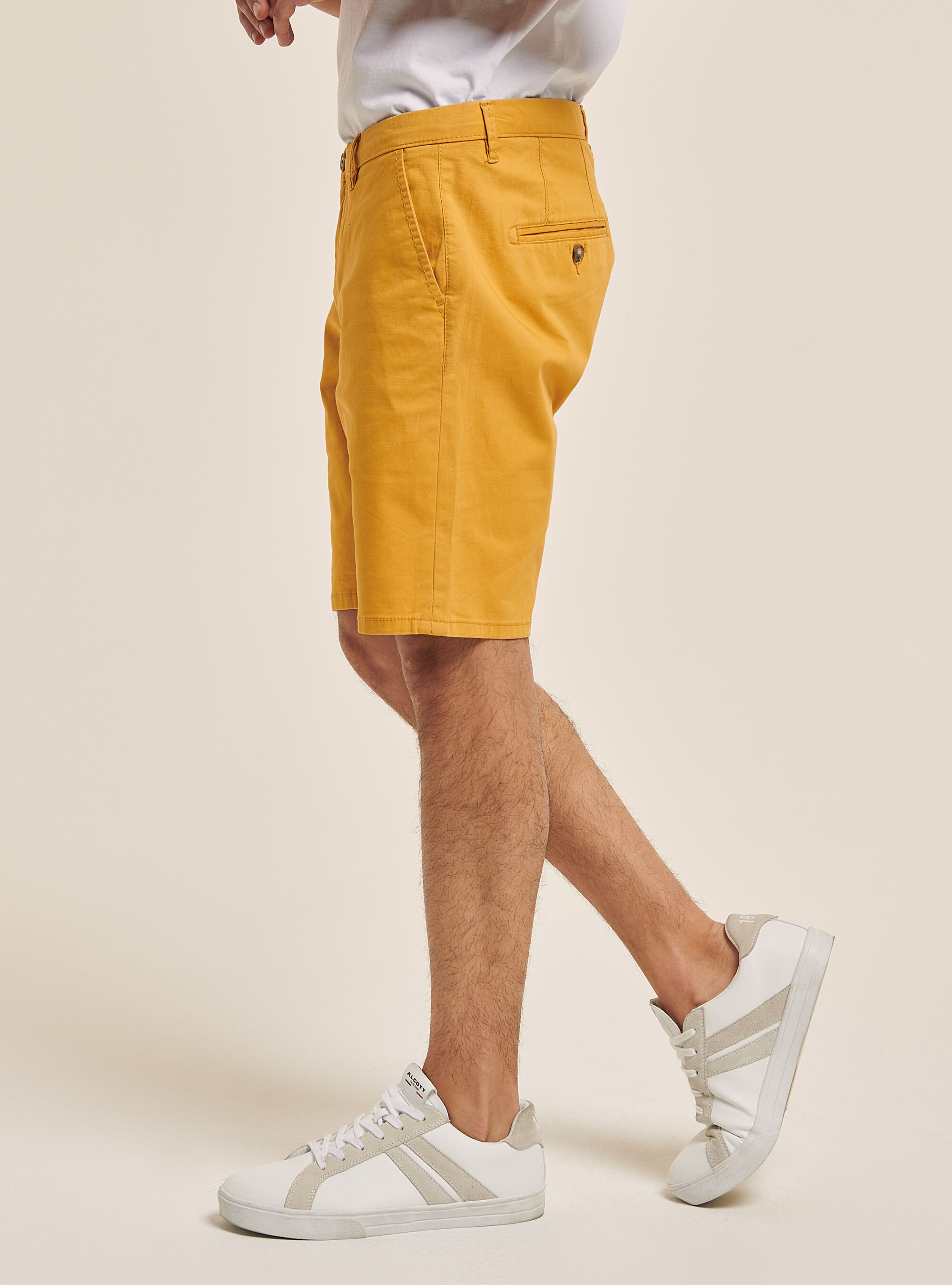 Bermuda in twill in tinta unita, SENAPE