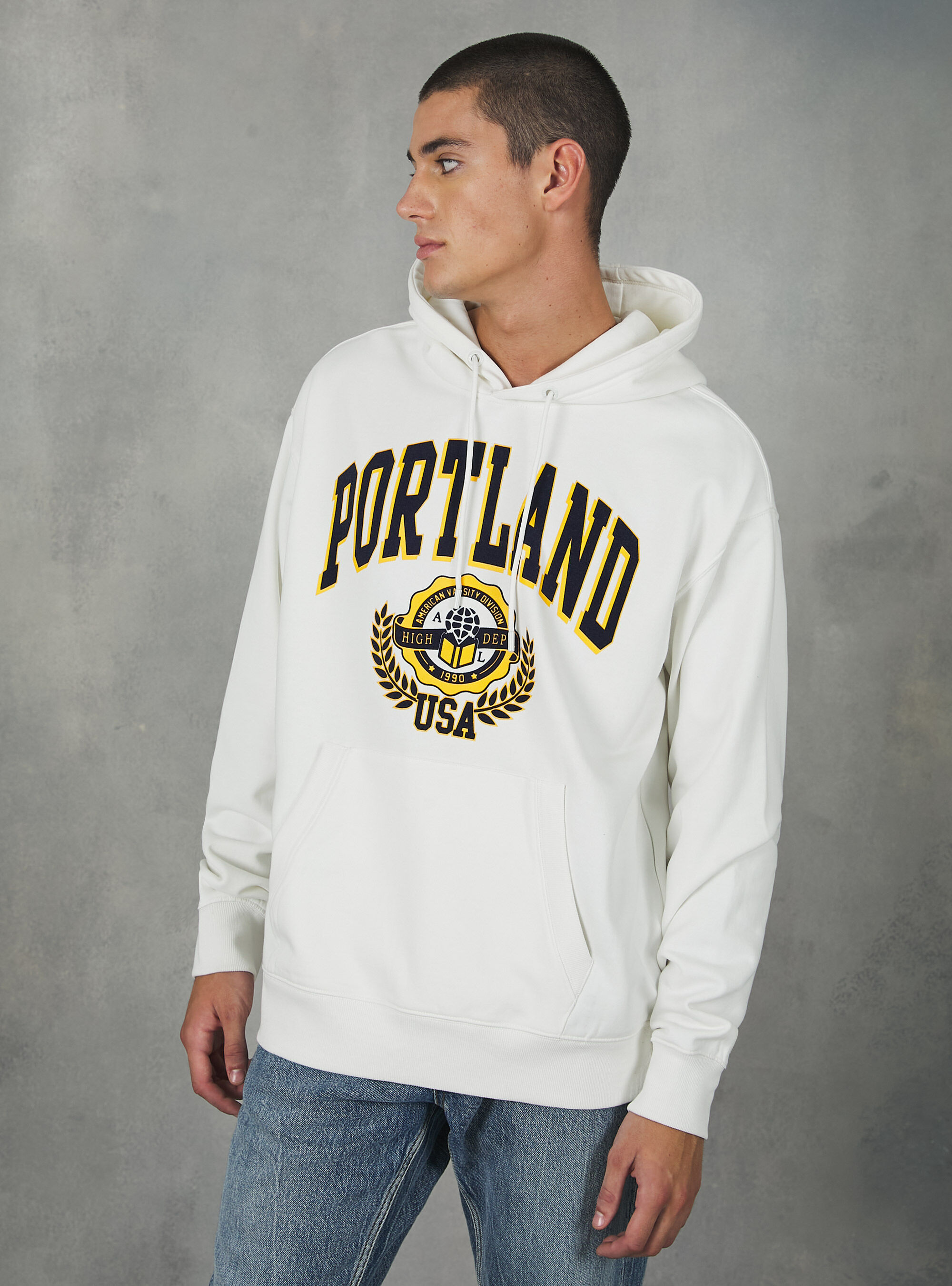 Cool college hotsell sweatshirts