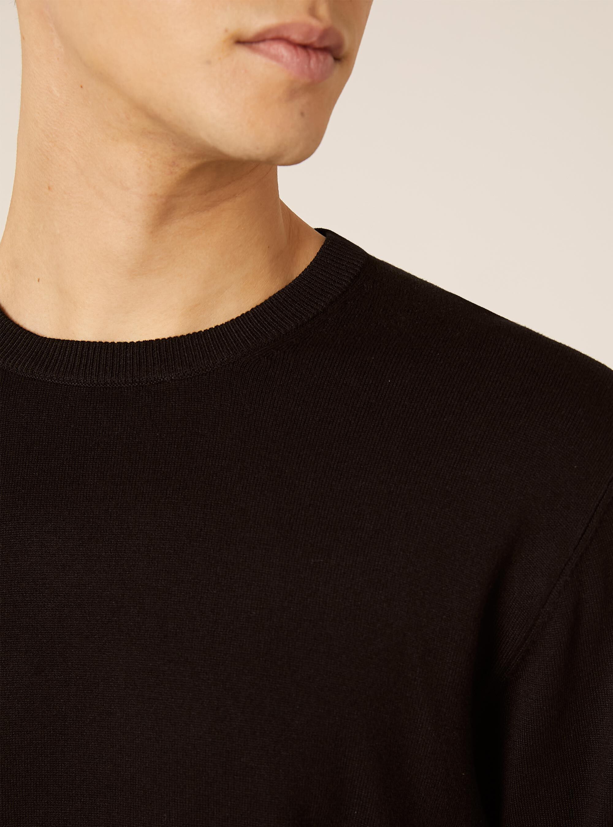 Sleeveless pullover in sustainable Ecovero viscose, BK1 BLACK
