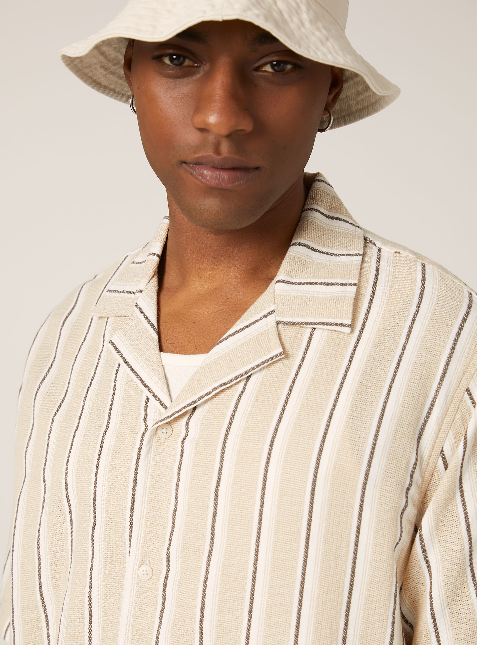 Short-sleeved striped linen shirt, BG2 BEIGE MEDIUM