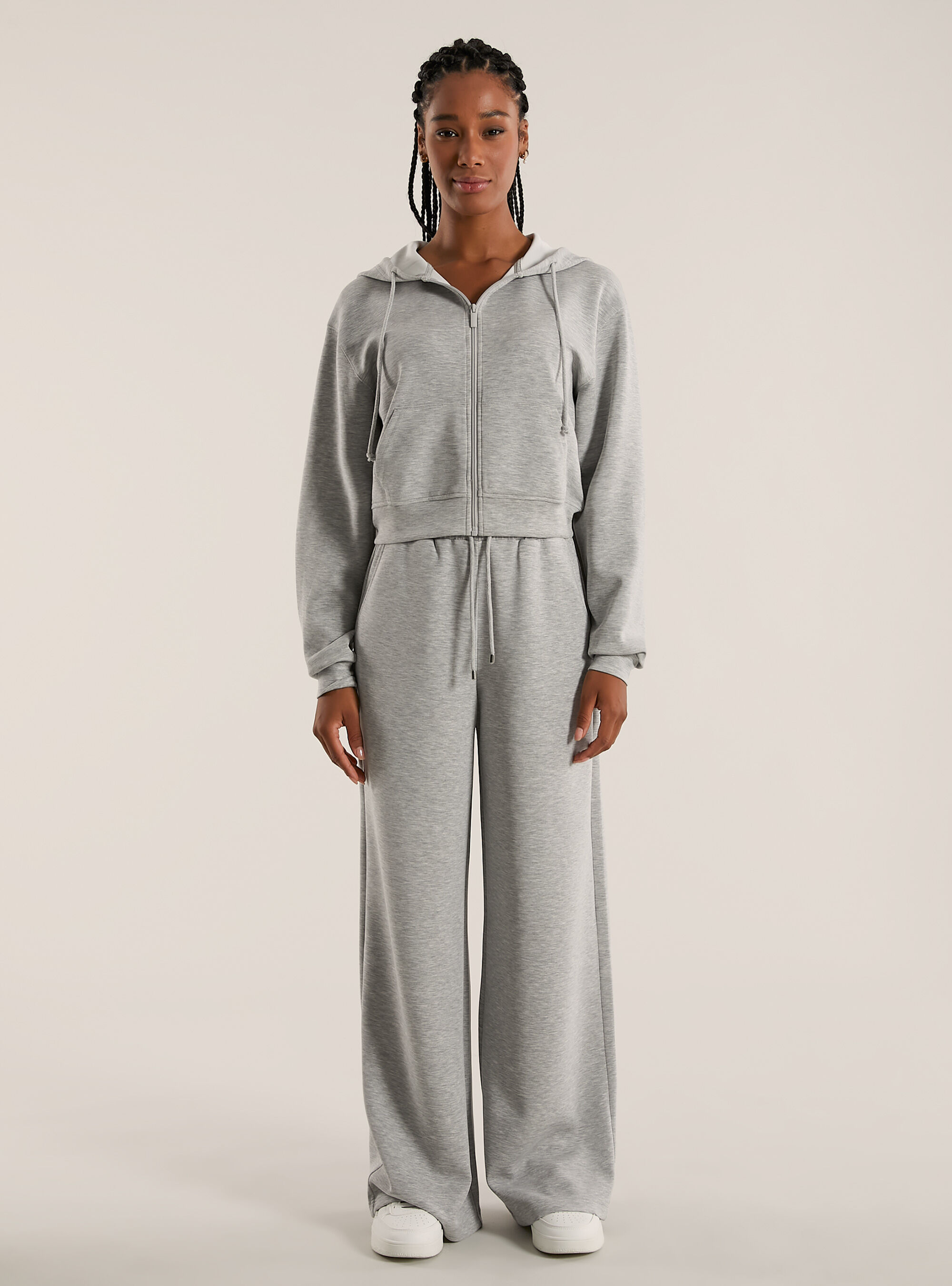 Cardigan con zip cappuccio soft touch