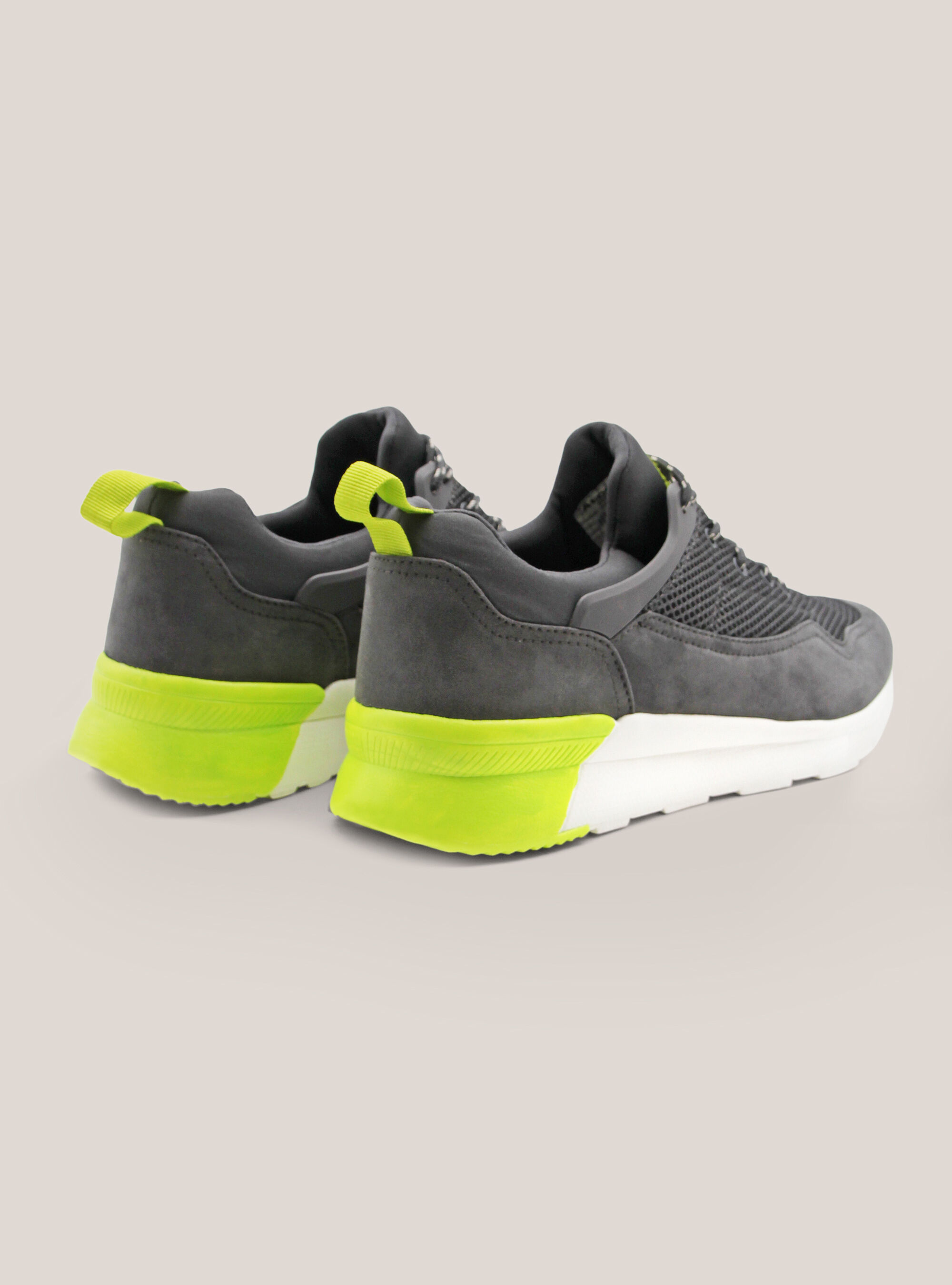 Trainers uomo con elementi combinati