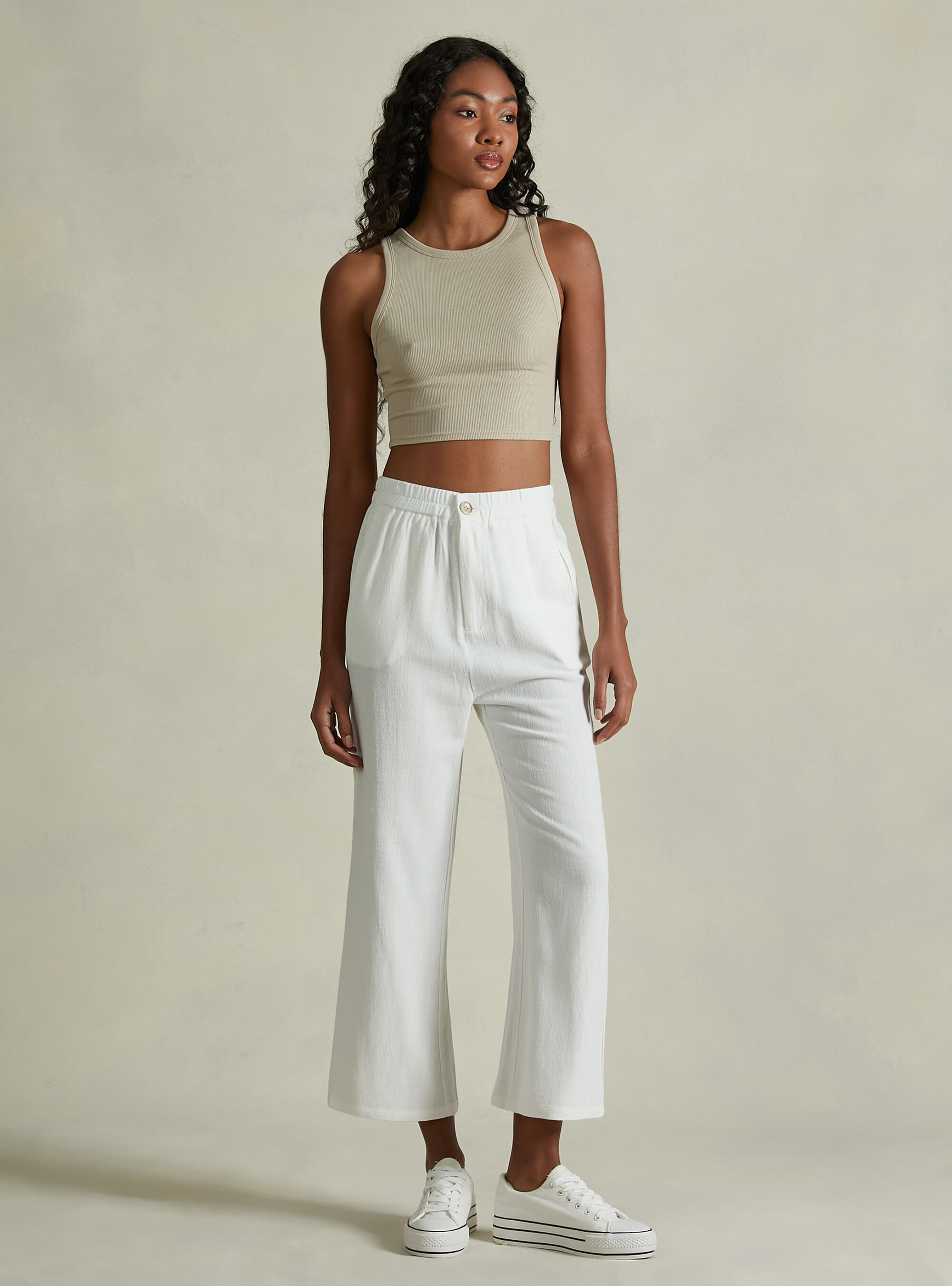 Pantaloni di lino donna sale