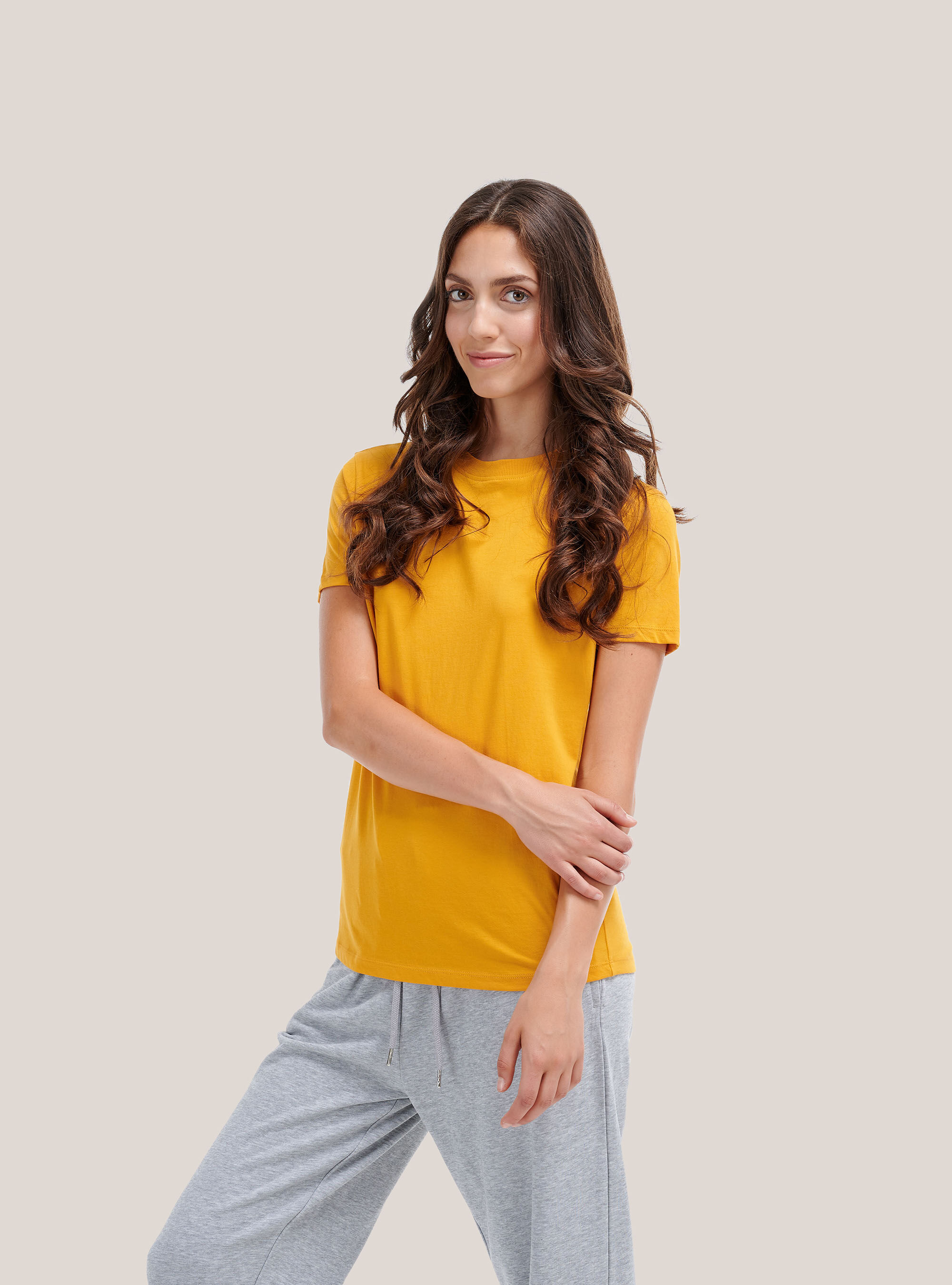 Maglietta tinta unita essential in cotone combed, C719 SENAPE