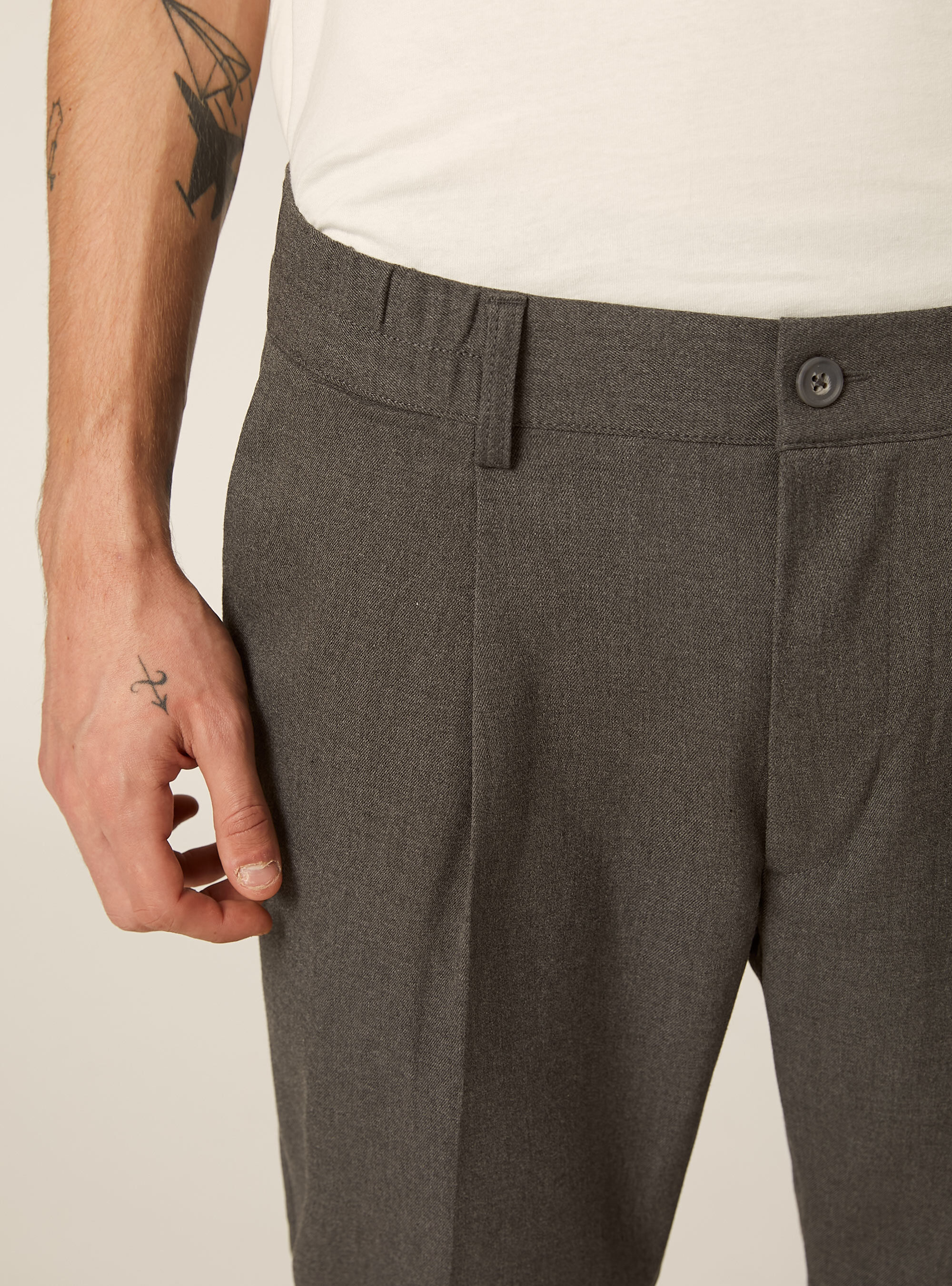 Klassische Hose mit Bundfalten, GY1 GREY DARK