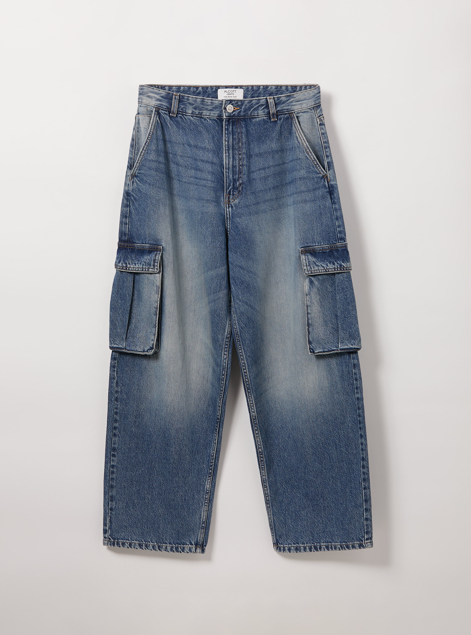 Jean cargo patineur coupe d&eacute;contract&eacute;e, D005 LIGHT BLUE