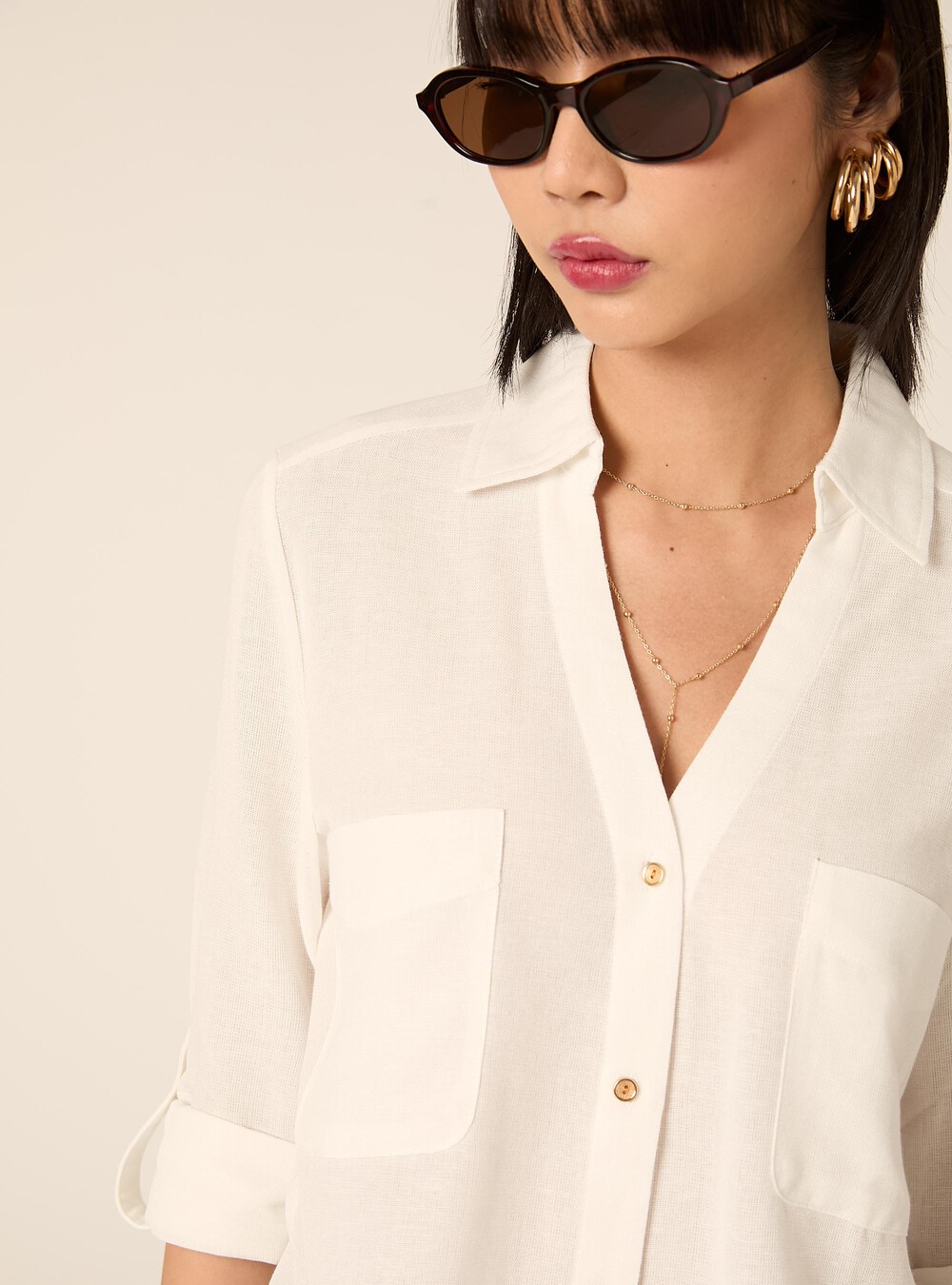Linen-blend shirt with a V-neck, WH2 WHITE
