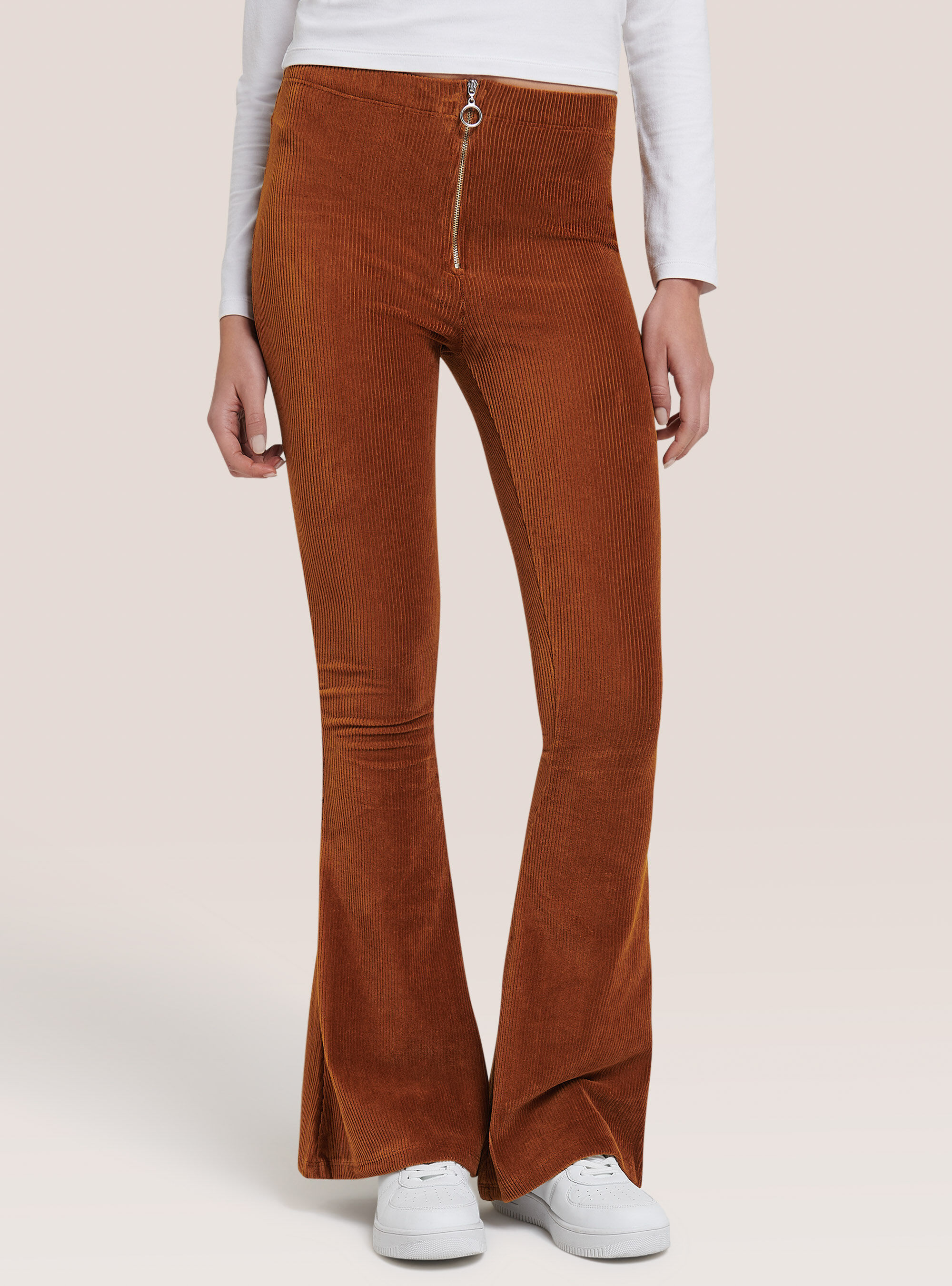 Pantalon evase en velours