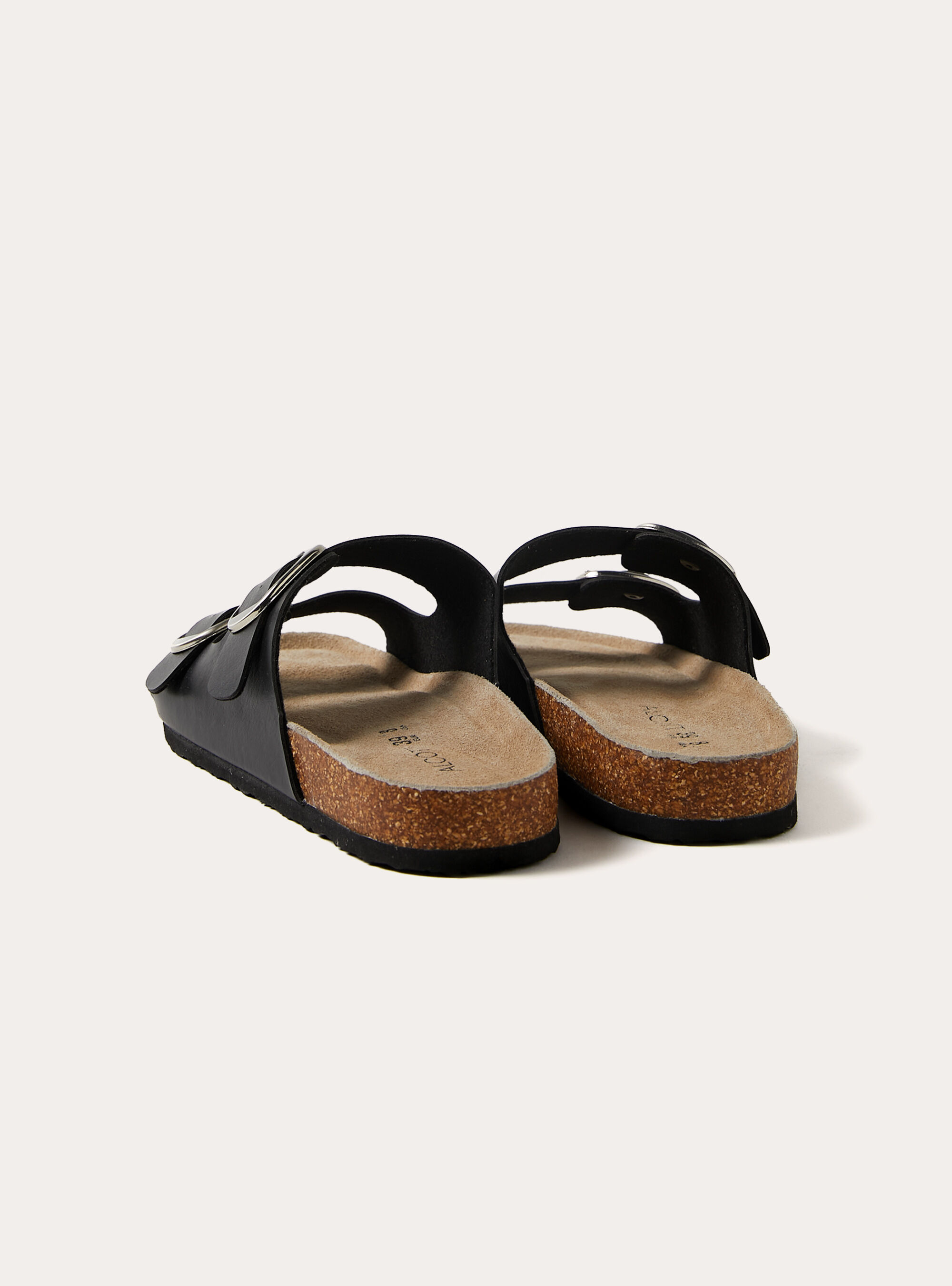 Sandalo in similpelle con fibbie, BK1 BLACK