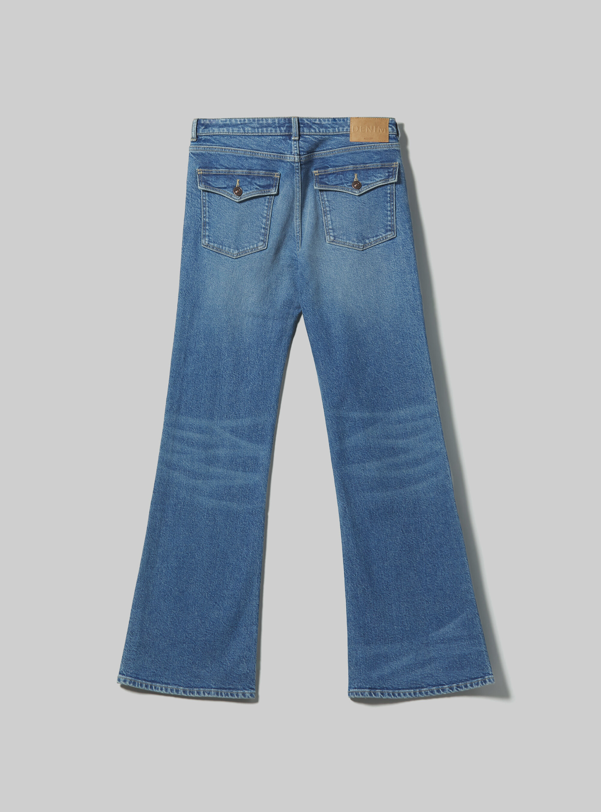 Jeans with deals large back pockets