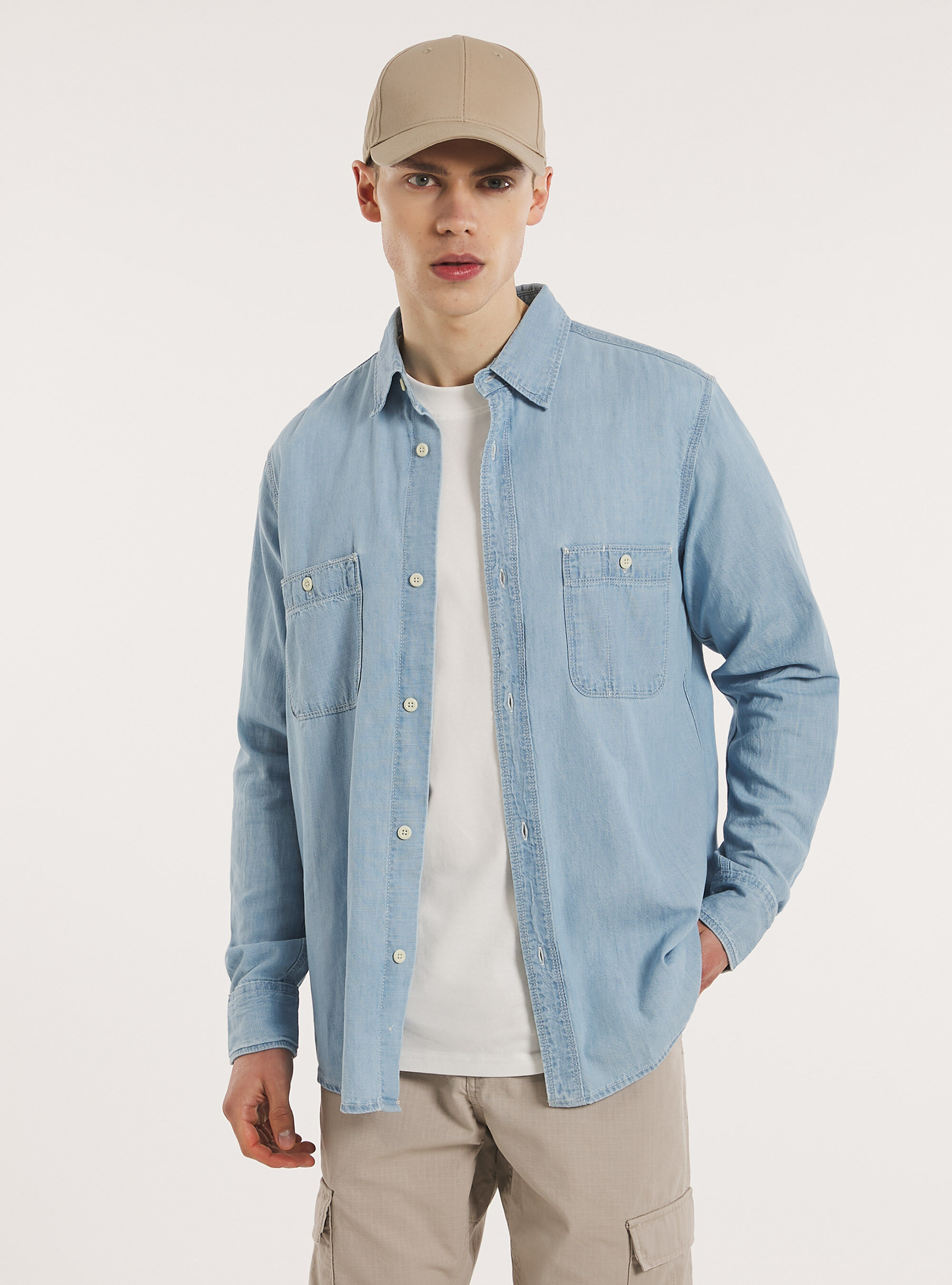 Lightweight denim shirt