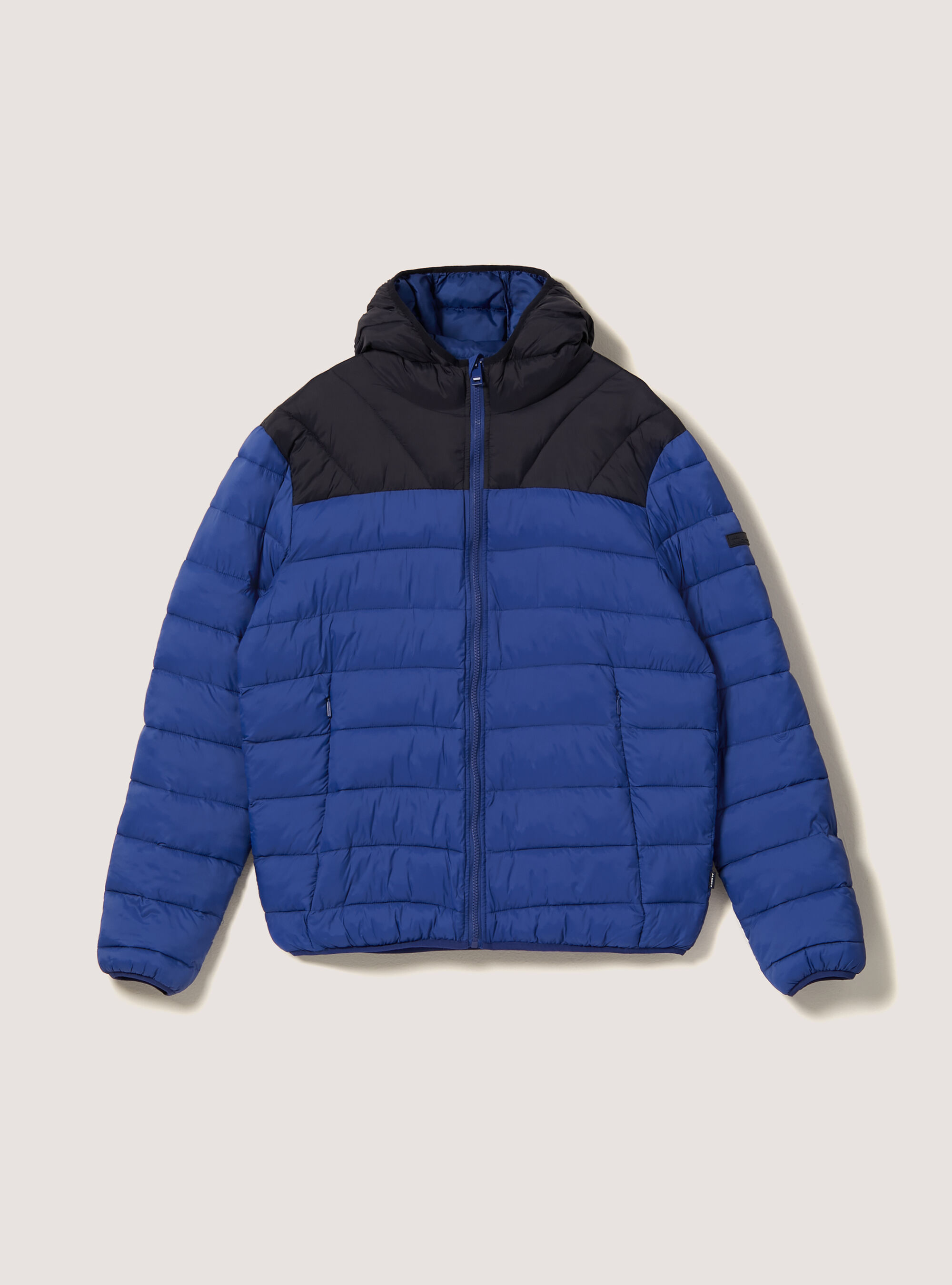 Colour block jacket with 100% recycled padding, C2204 ROYALE