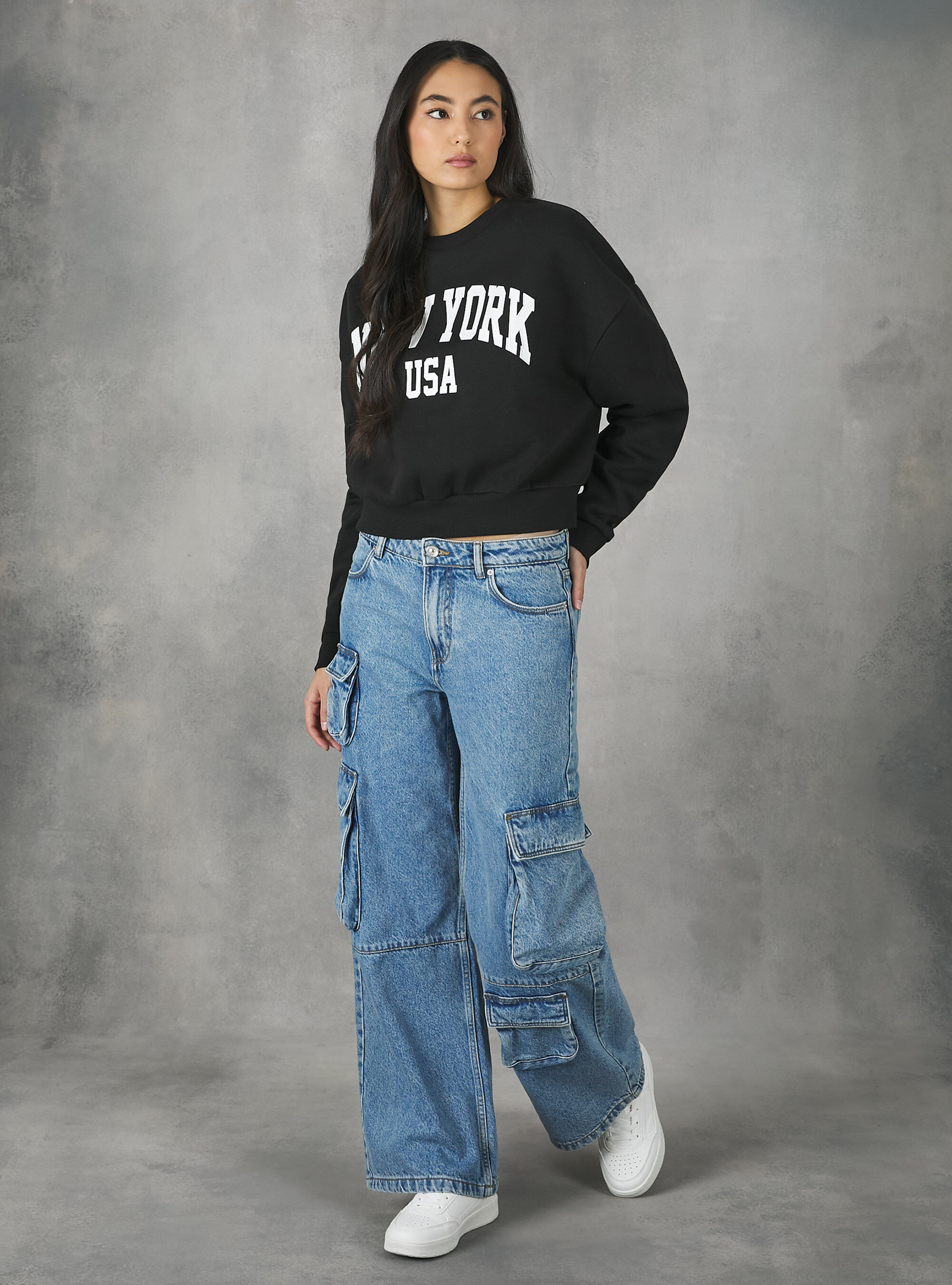 Baggy discount cropped sweatshirt