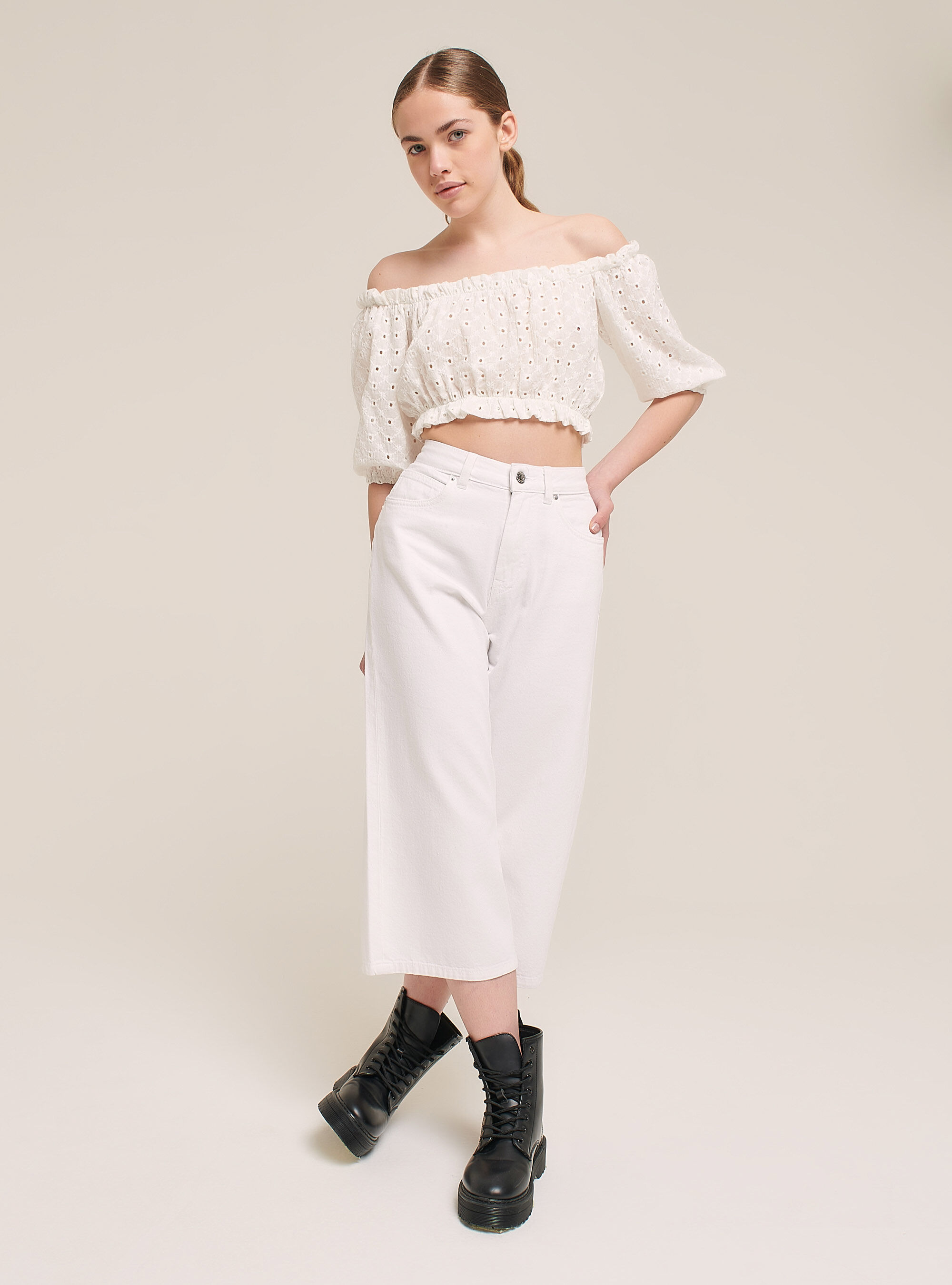 Blusa con scollo a barca in crochet, BIANCO