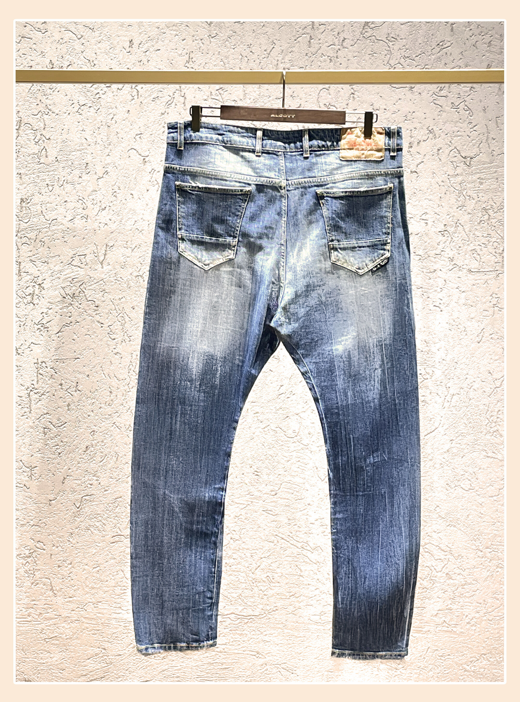 Washed-effect jeans