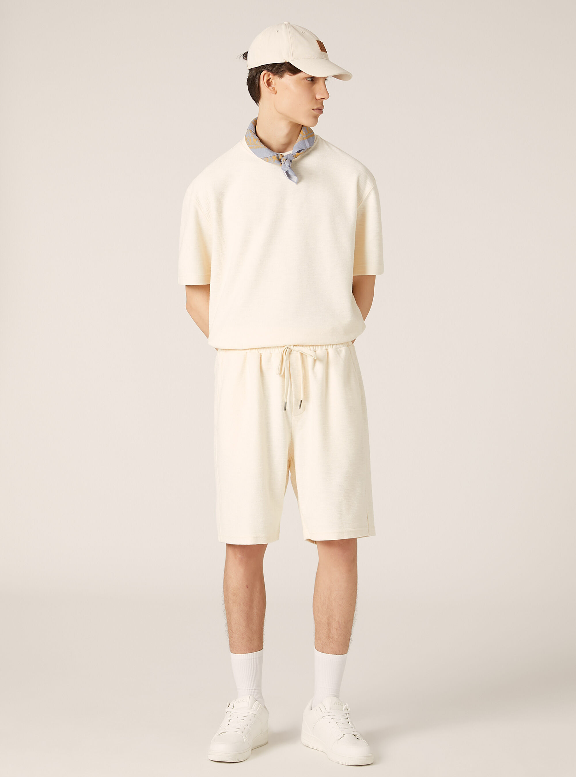 T-shirt en coton &agrave; texture oversize, WH2 WHITE