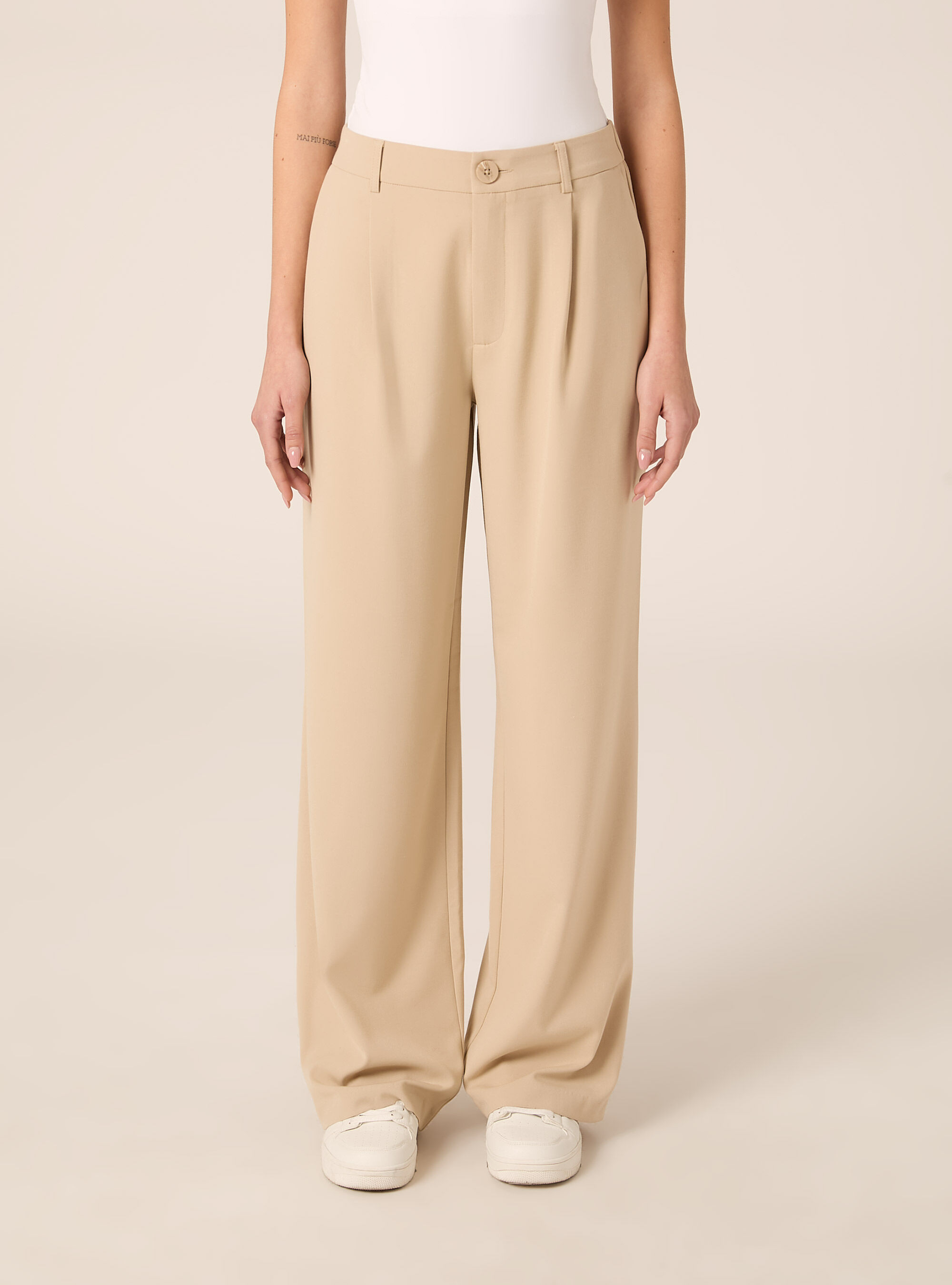 Straight tailored trousers