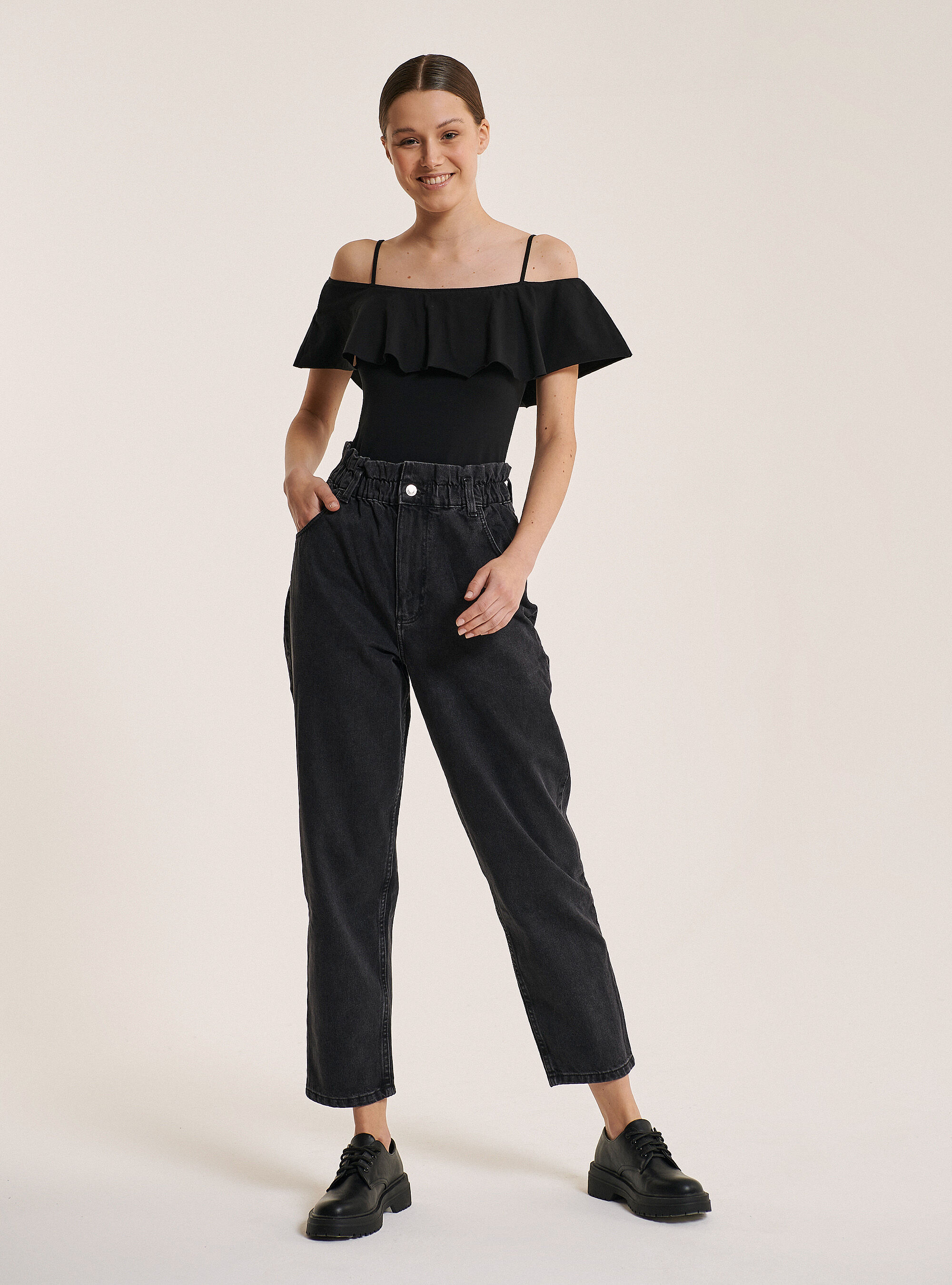 Body de algod&oacute;n con volantes, NEGRO