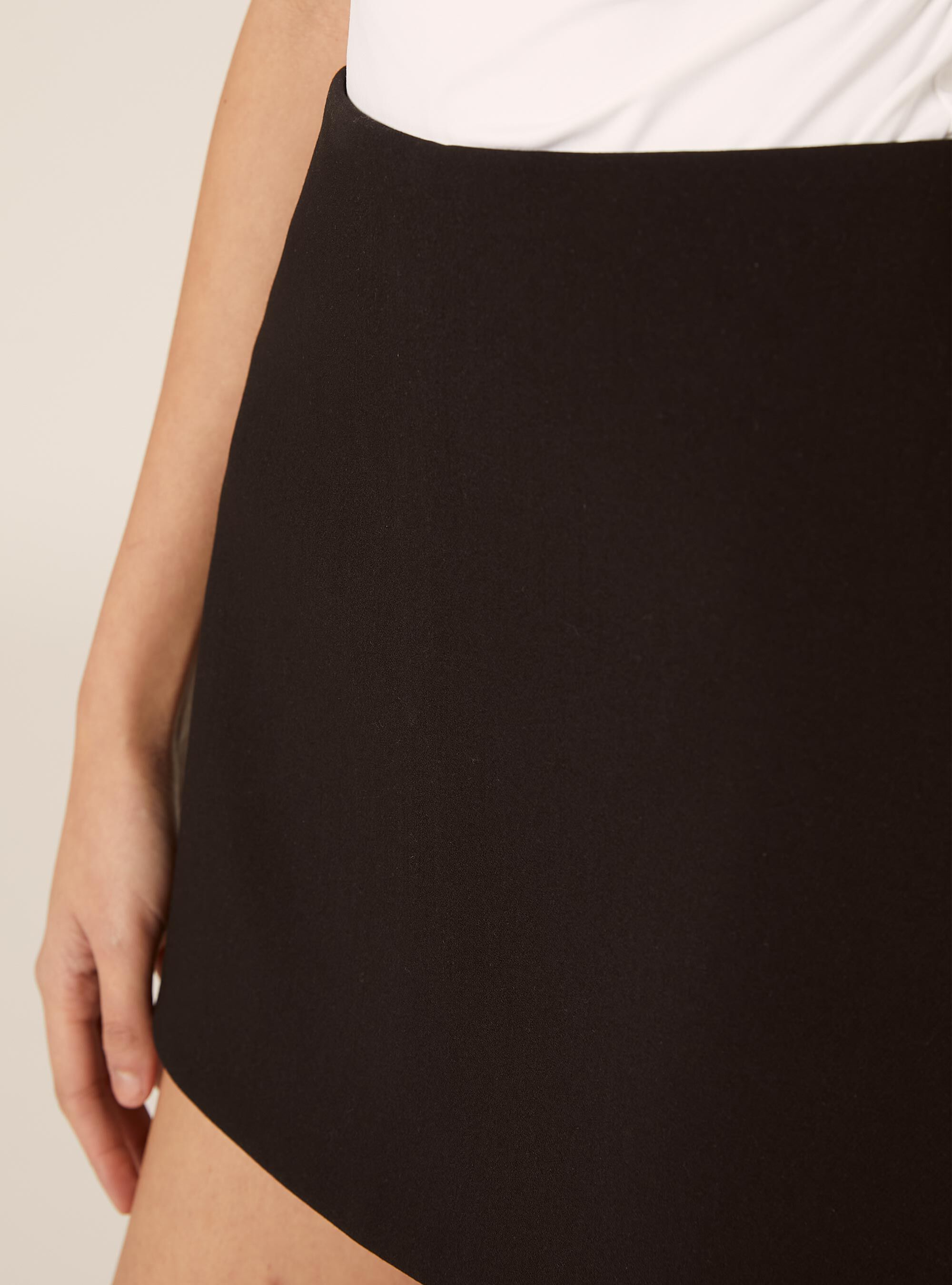 Skort basic a vita alta, BK1 BLACK