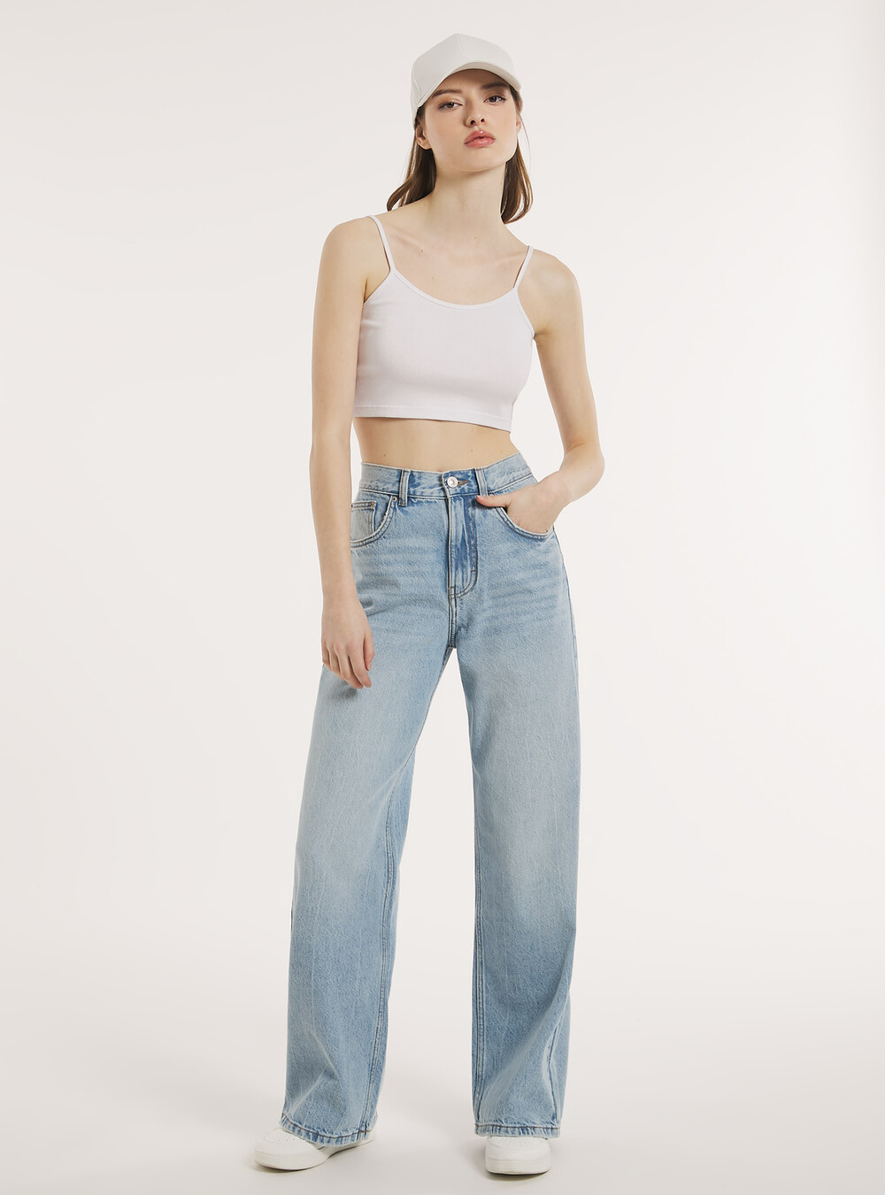 Wide leg jeans
