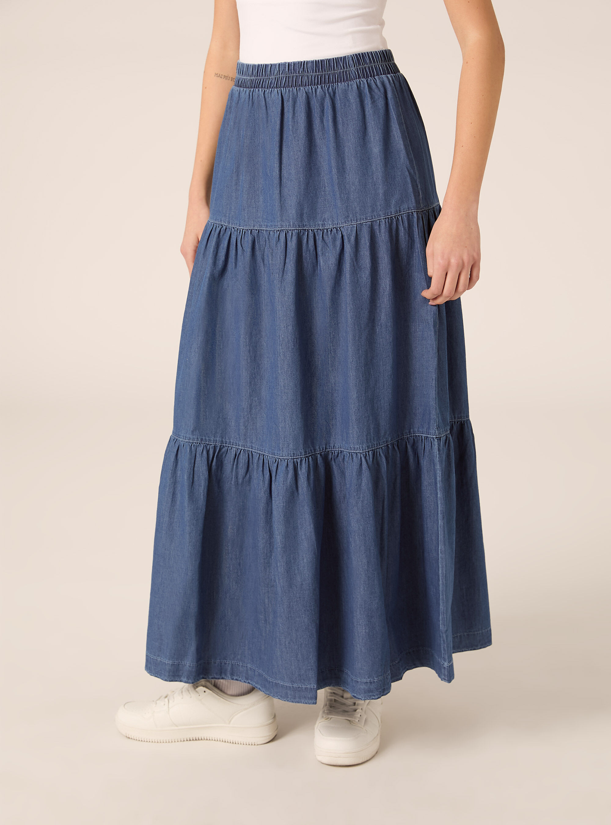 Gonna lunga con balze in chambray