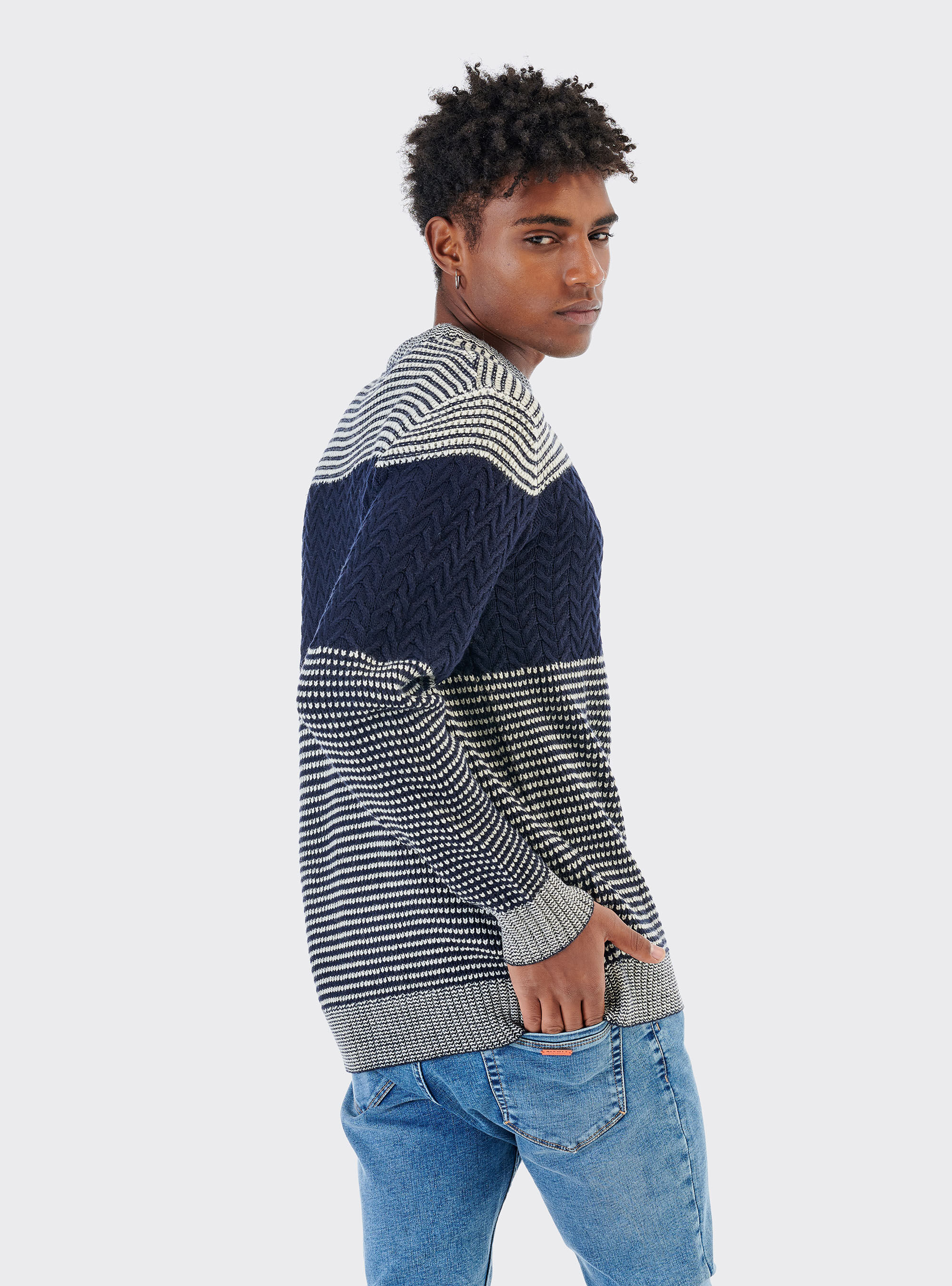 PULLOVER COLOR BLOCK, C210 BLUE NAVY