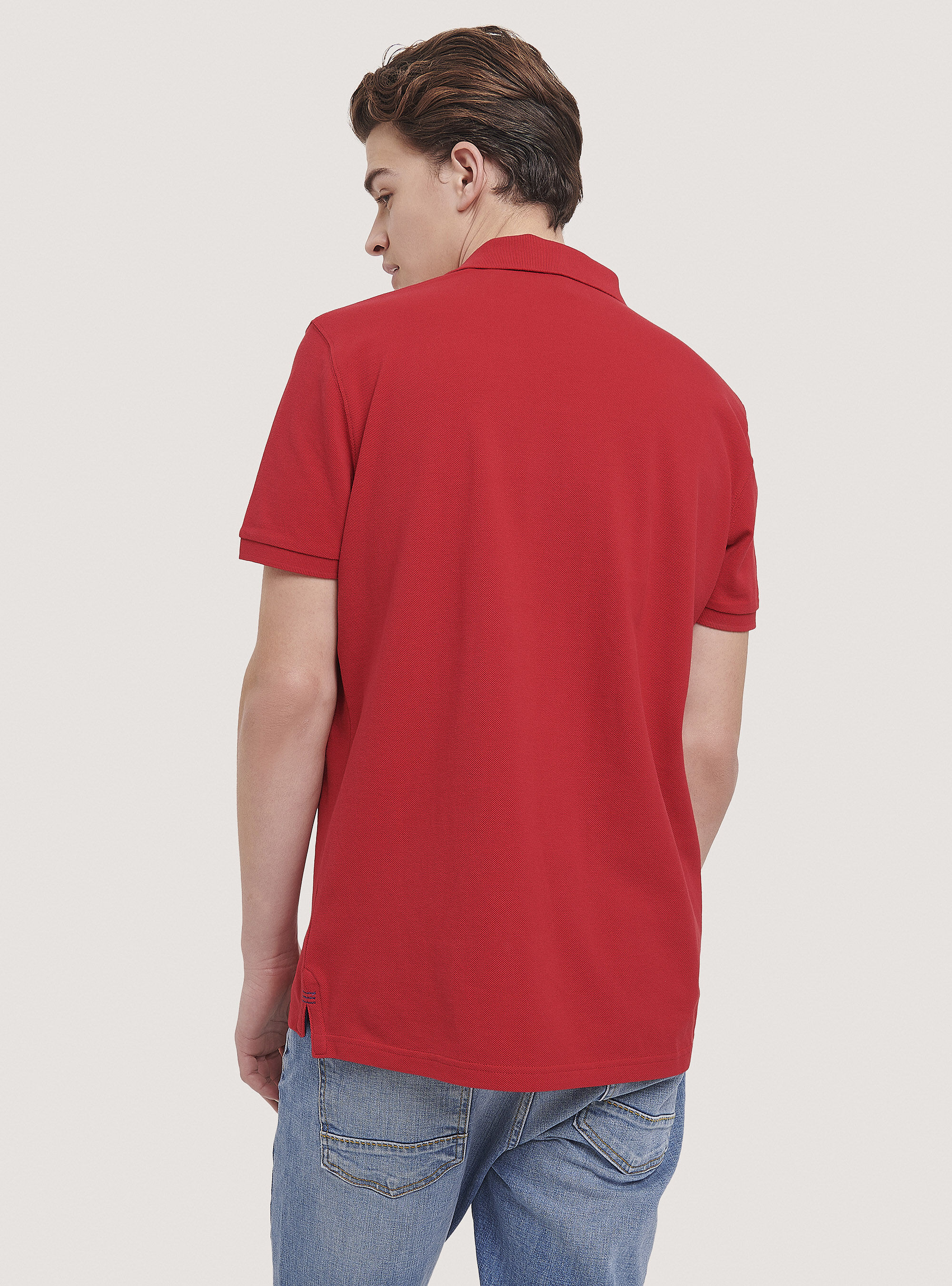 Poloshirt aus Baumwollpikee mit Stickerei, C4494 RED