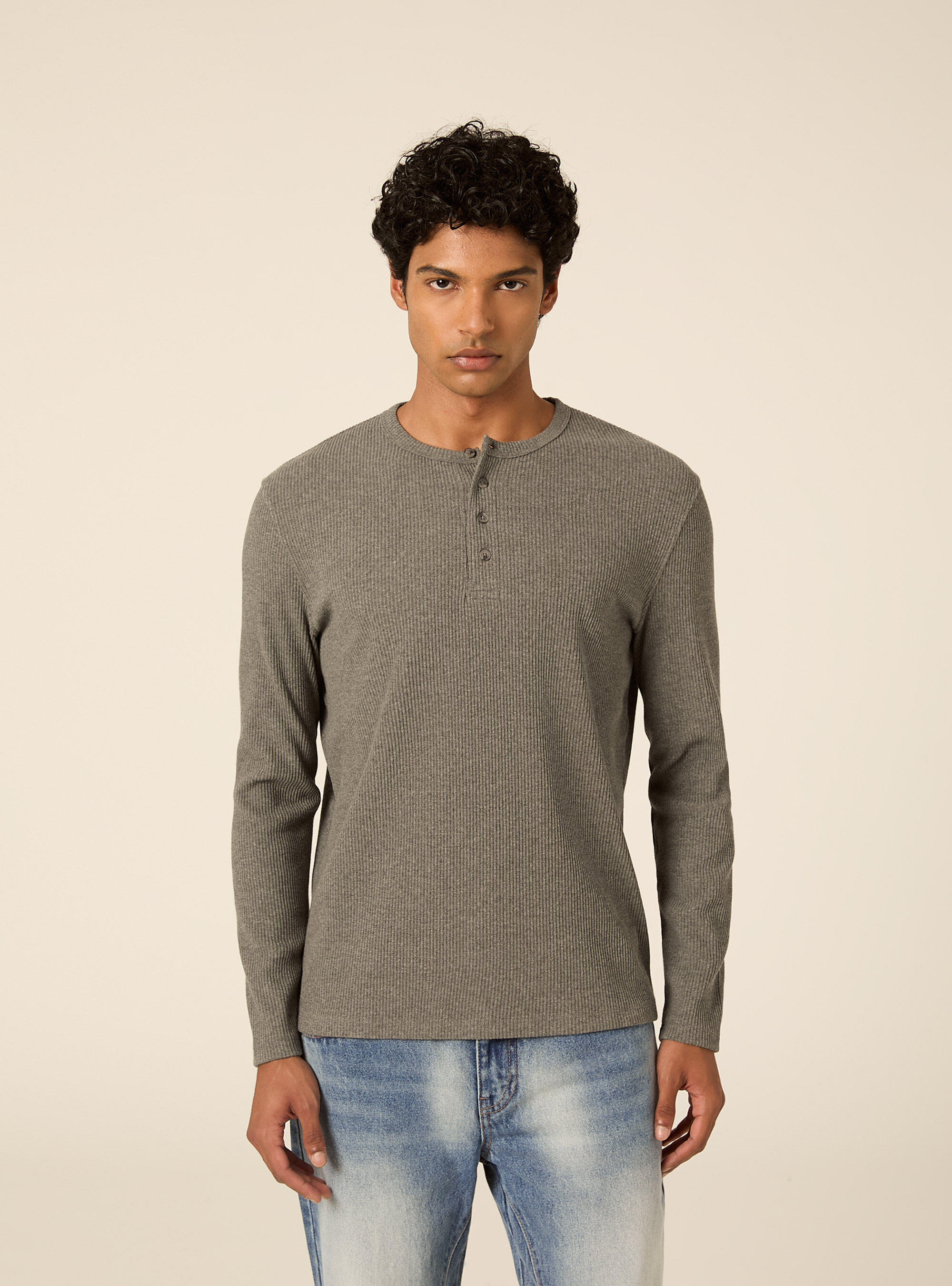 T-shirt henley a coste con  manica lunga, MGY1 GREY MEL DARK