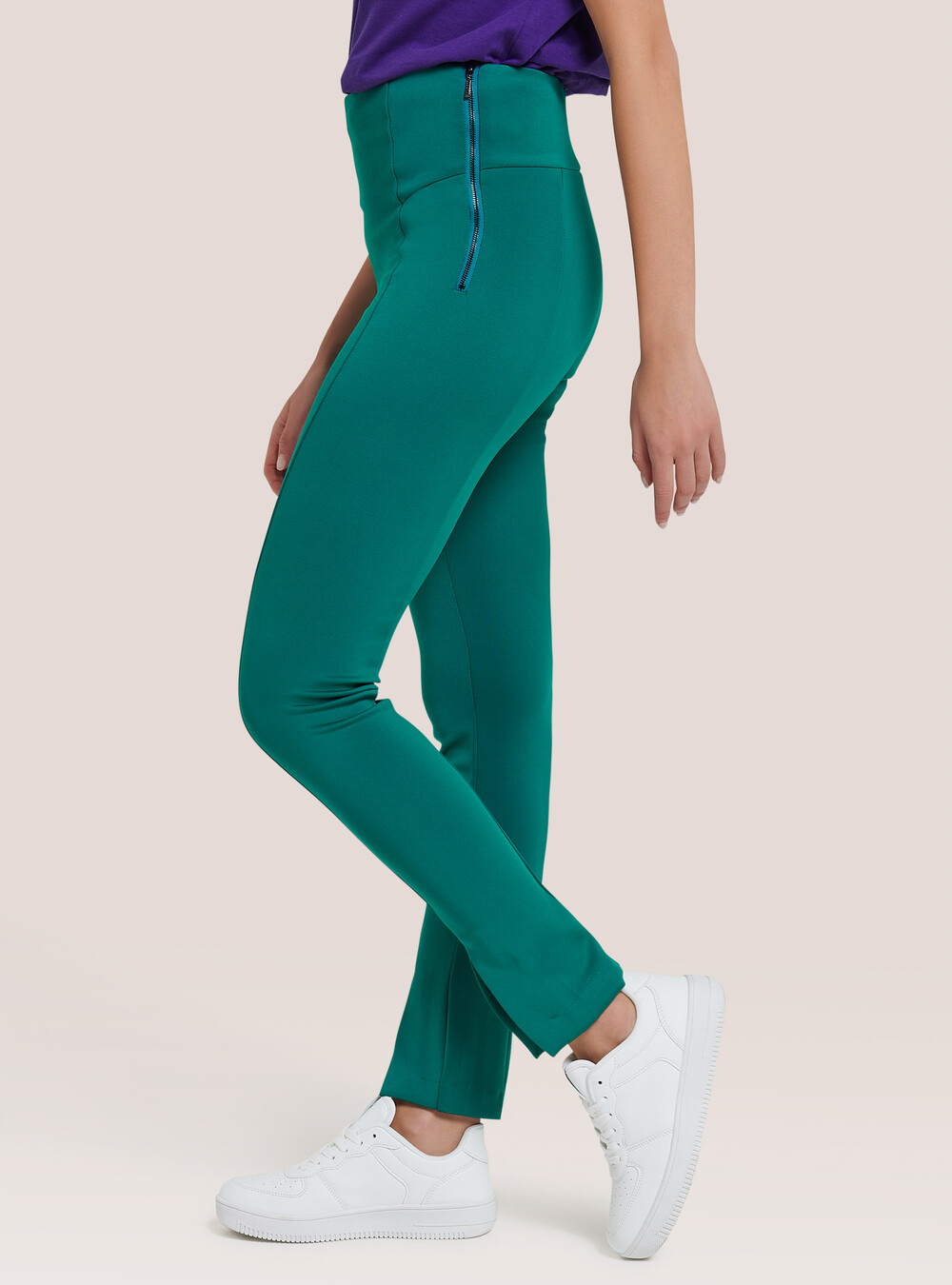 Leggings With Slits On The Ankles Leggings With Slits On The Ankles