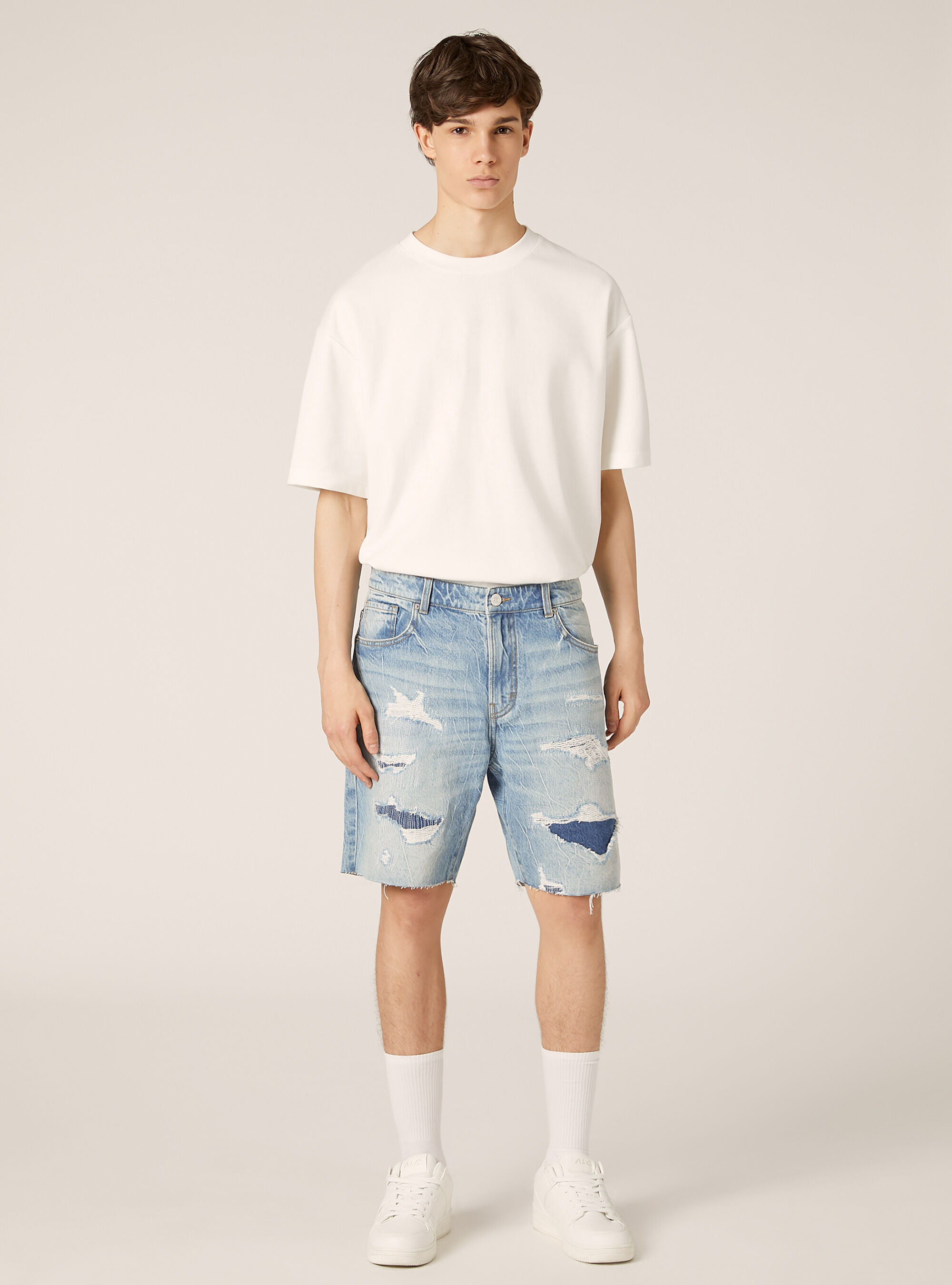 Bermuda slim avec d&eacute;chirures, D006 AZURE