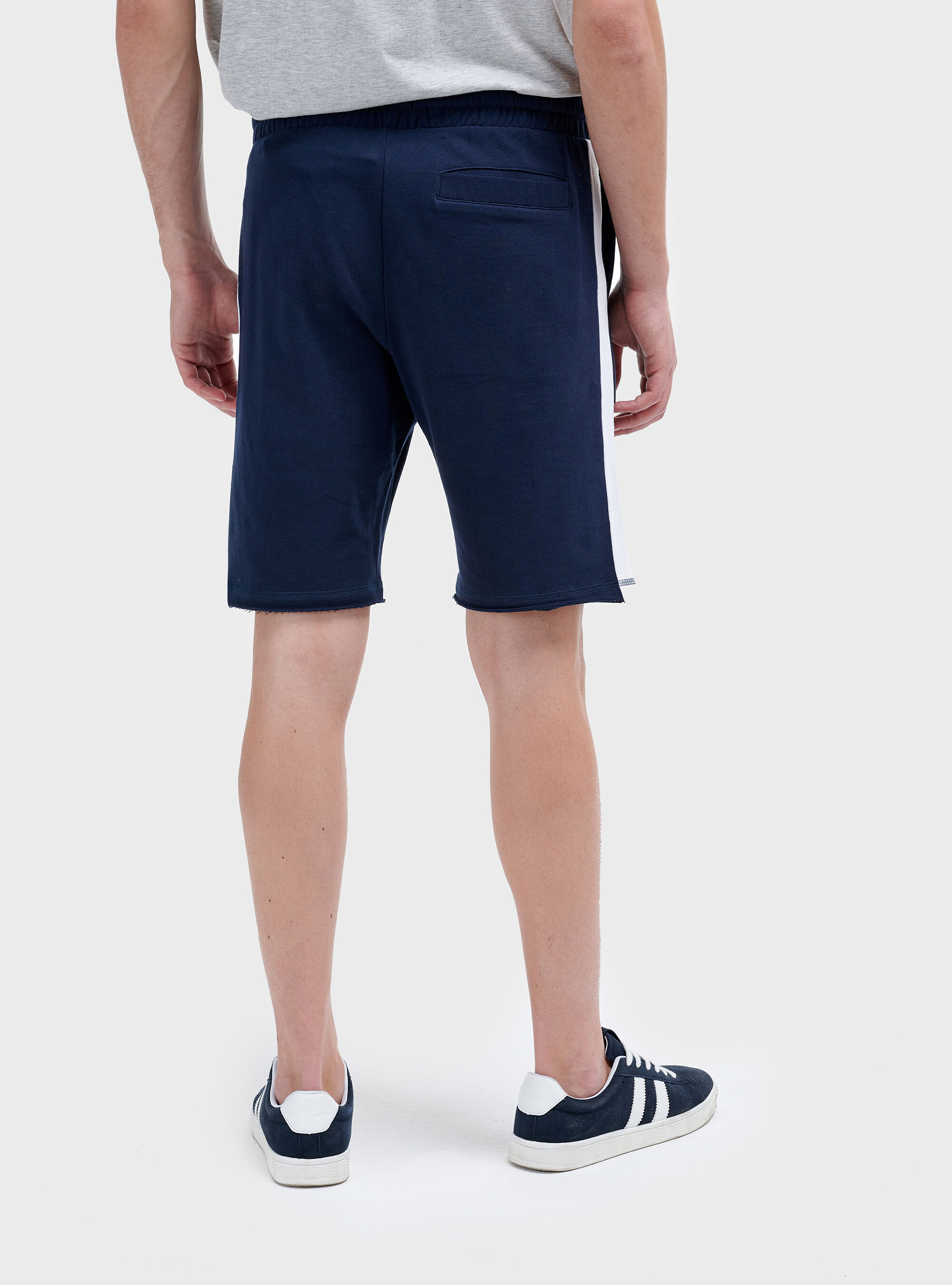 Bermuda de jogging avec bande lat&eacute;rale, C2254 BLUE