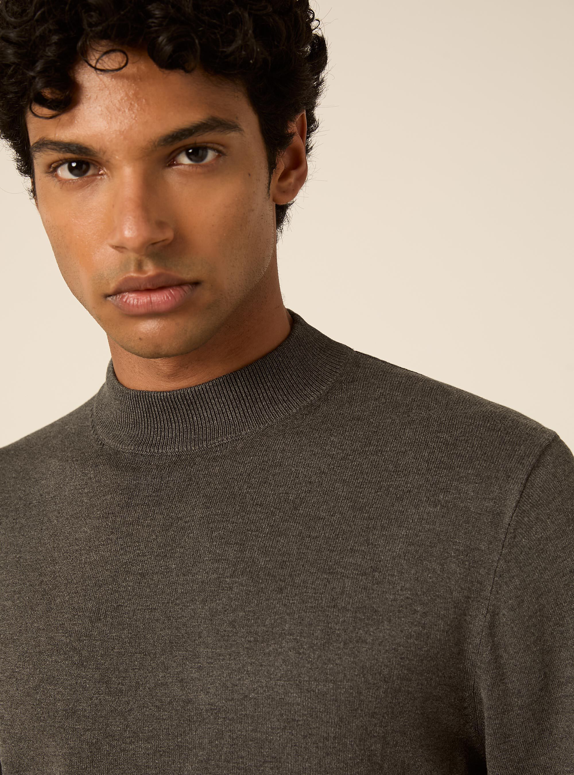 Maglia mezzocollo rasata, MGY1 GREY MEL DARK