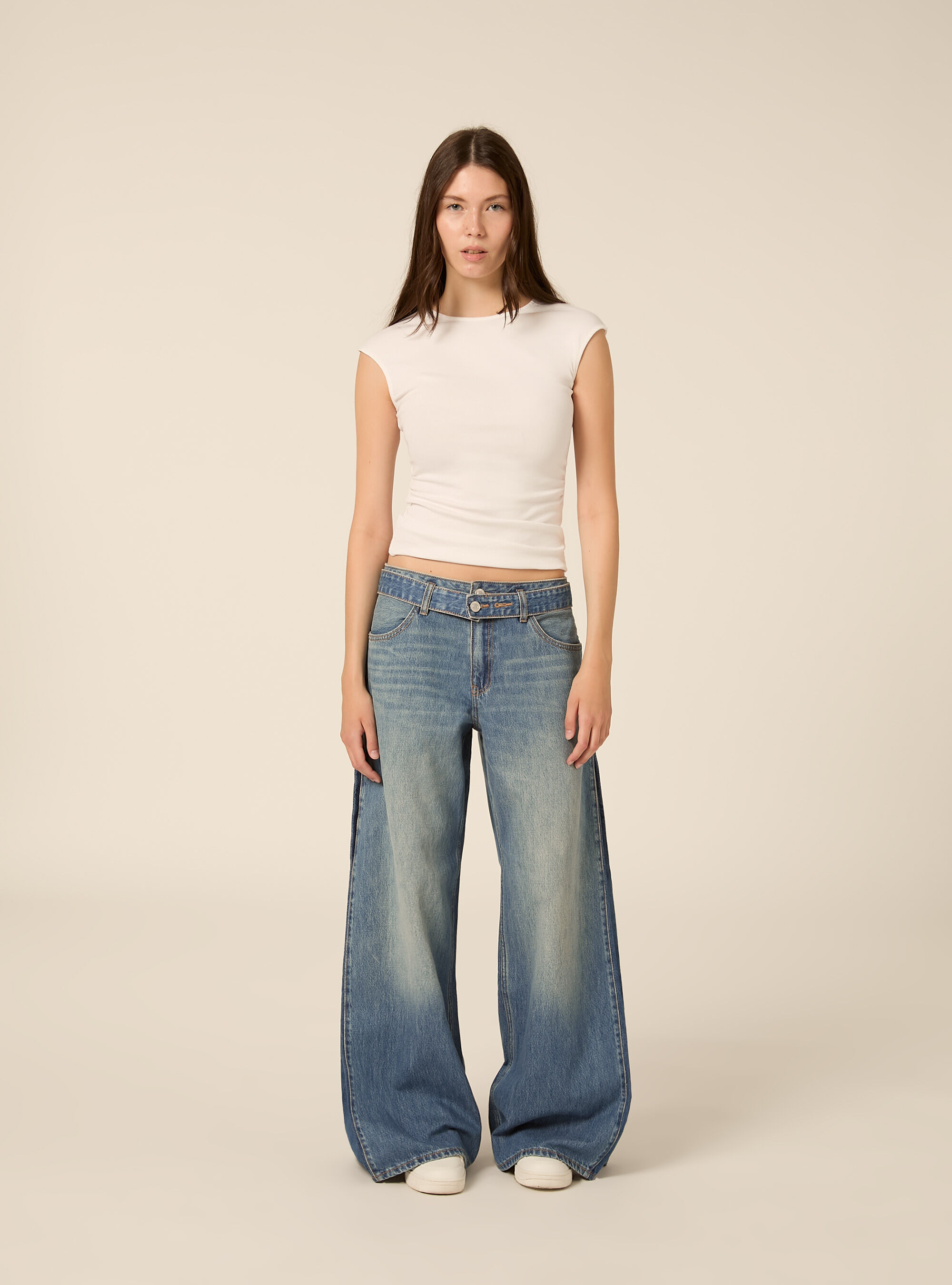 Vaqueros palazzo wide leg de talle bajo con abertura lateral