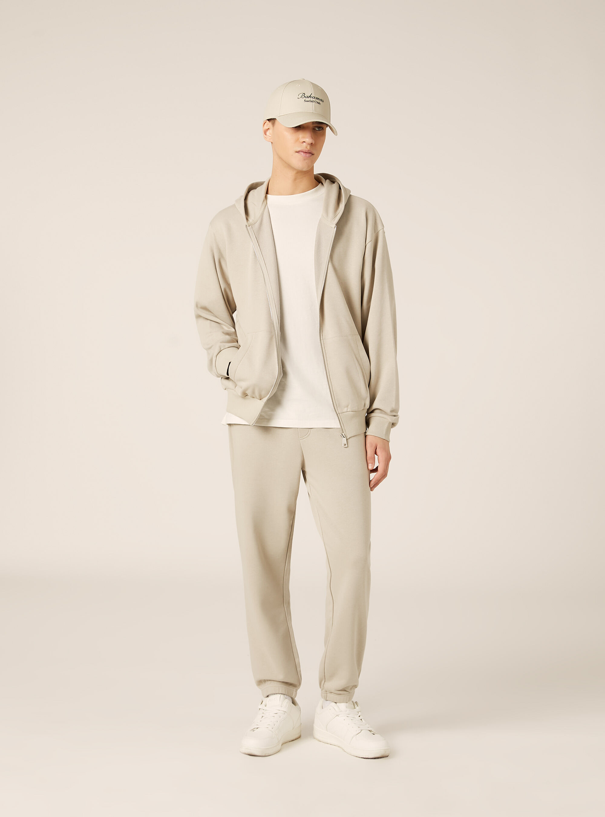 Sweat &agrave; capuche et fermeture &eacute;clair, coupe boxy