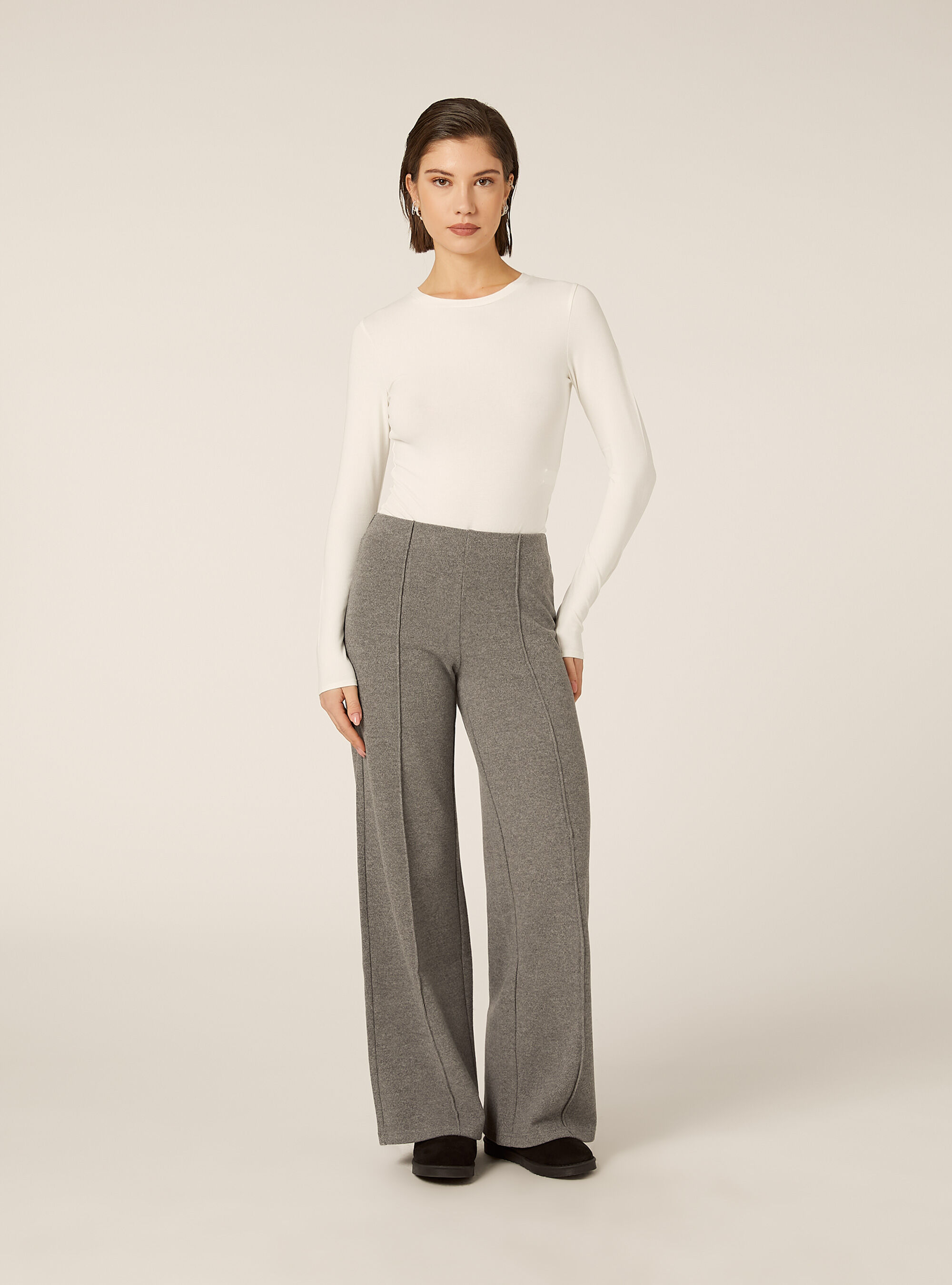 Pantaloni in maglia con nervatura