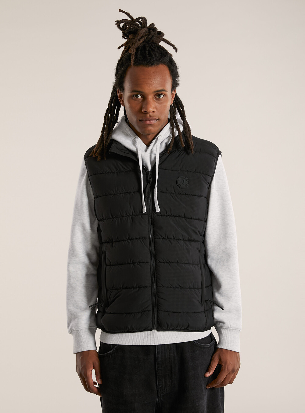 Padded sleeveless jacket