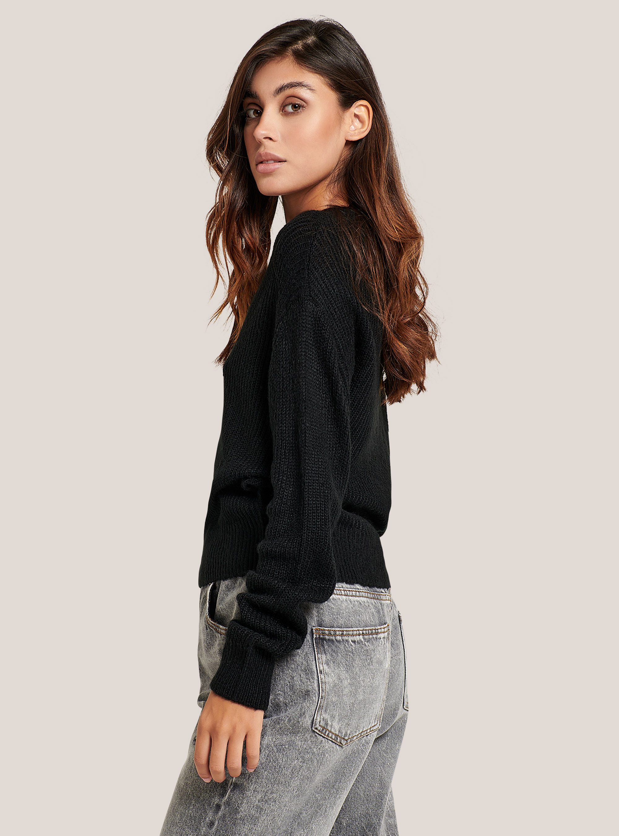 Unifarbener Rundhalspullover, C101 BLACK