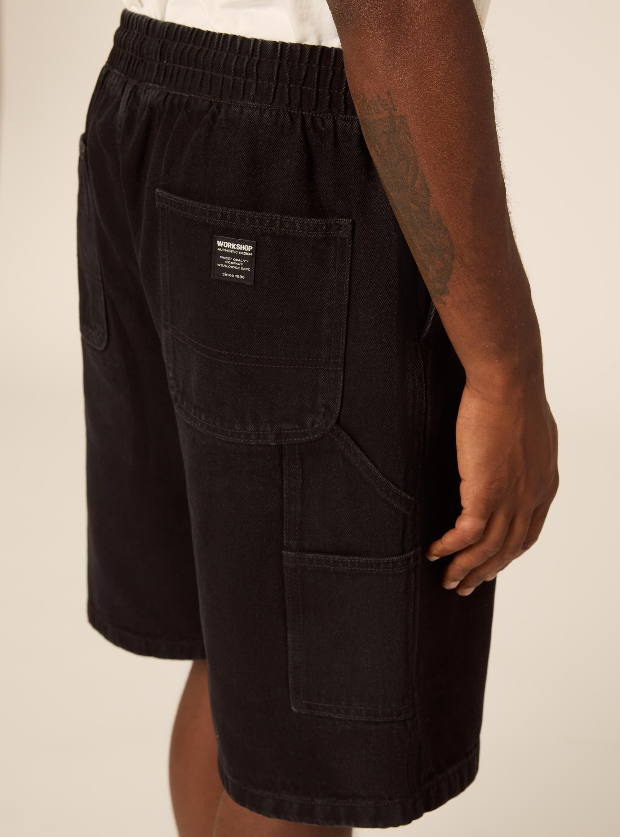 Bermuda carpenter con elastico in vita in twill, BK1 BLACK