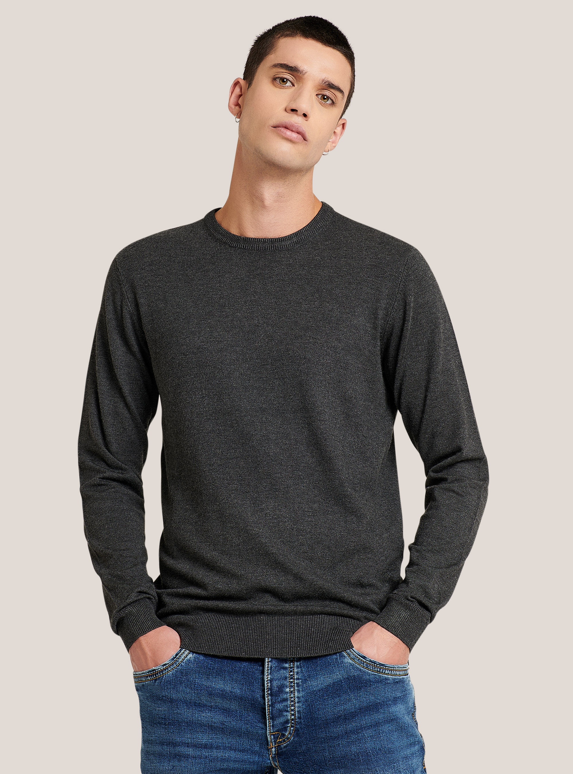 Pull &agrave; col ras du cou de couleur unie, C135 GREY MELANGE