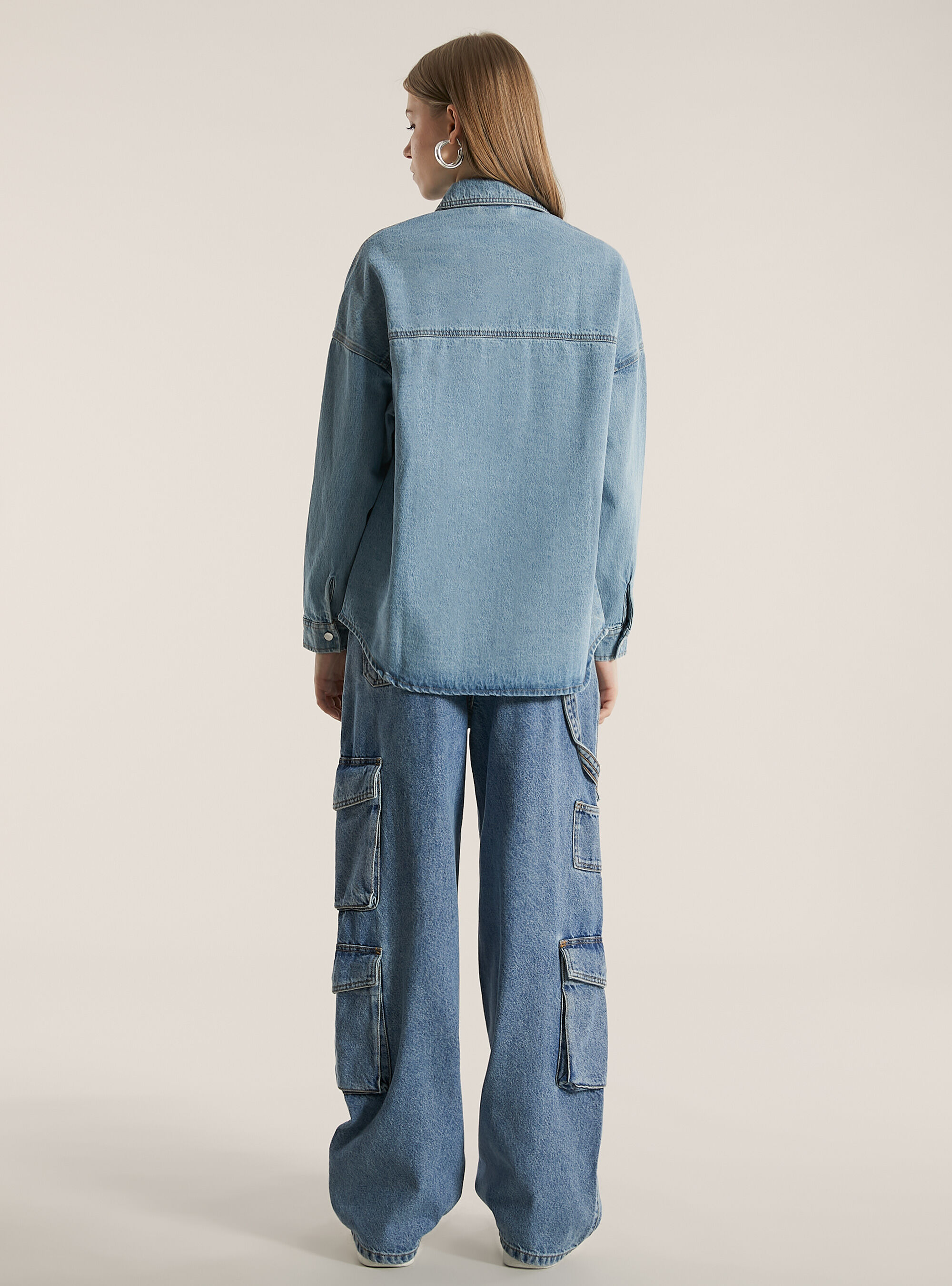 Denim shirt jacket with large pockets, D005 LIGHT BLUE
