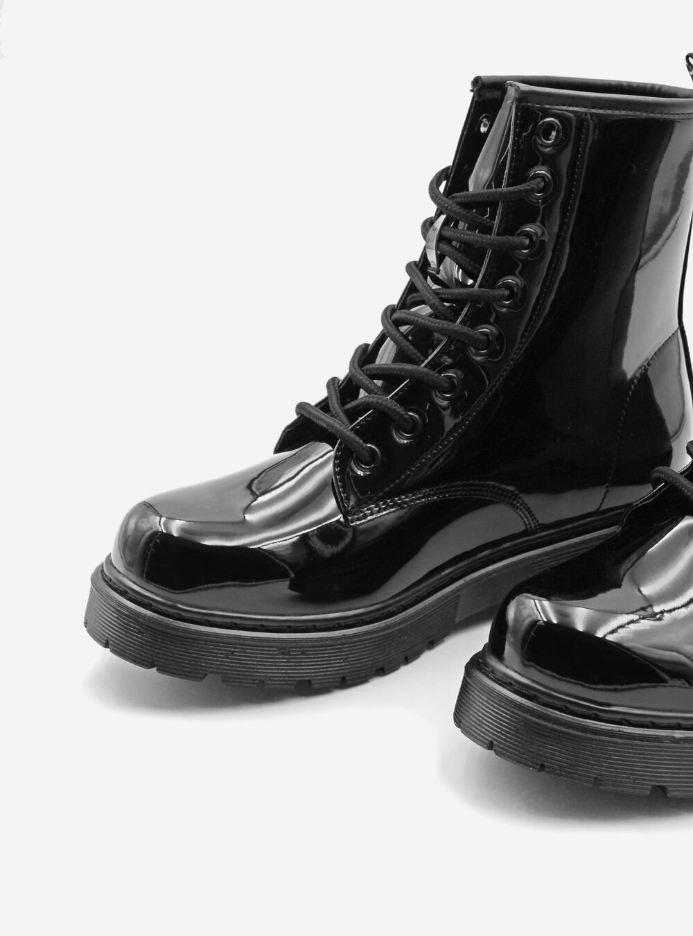 Boots In Patent Leather