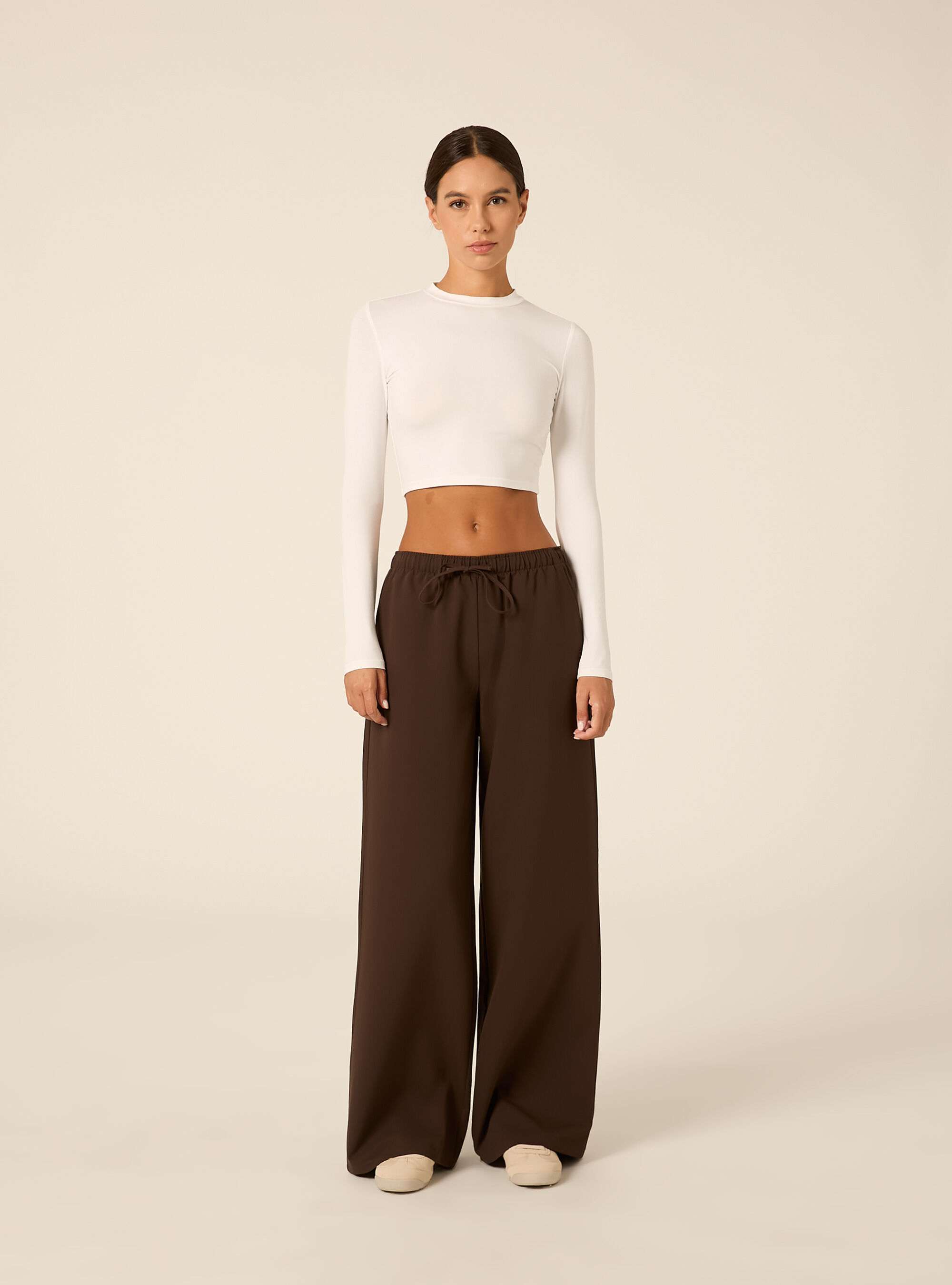 Pantaloni con elastico in vita straight