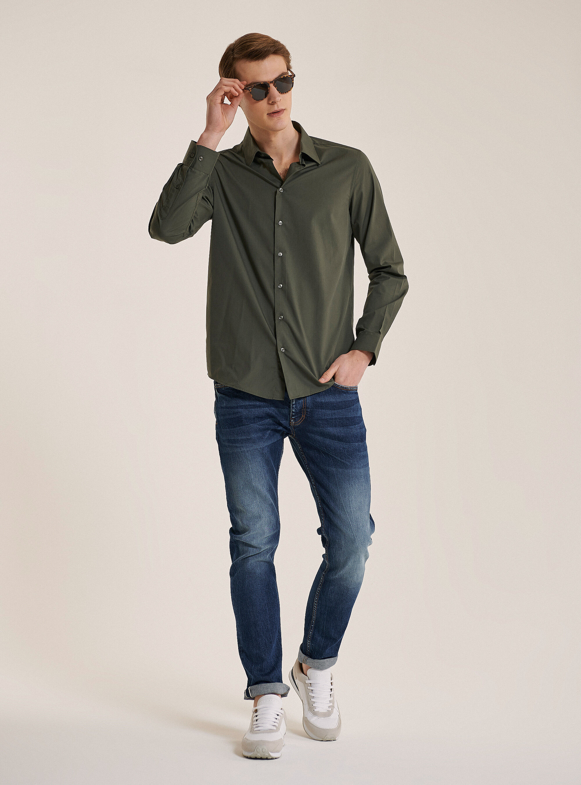 Camicia a manica lunga in tinta unita, C6603 KAKY