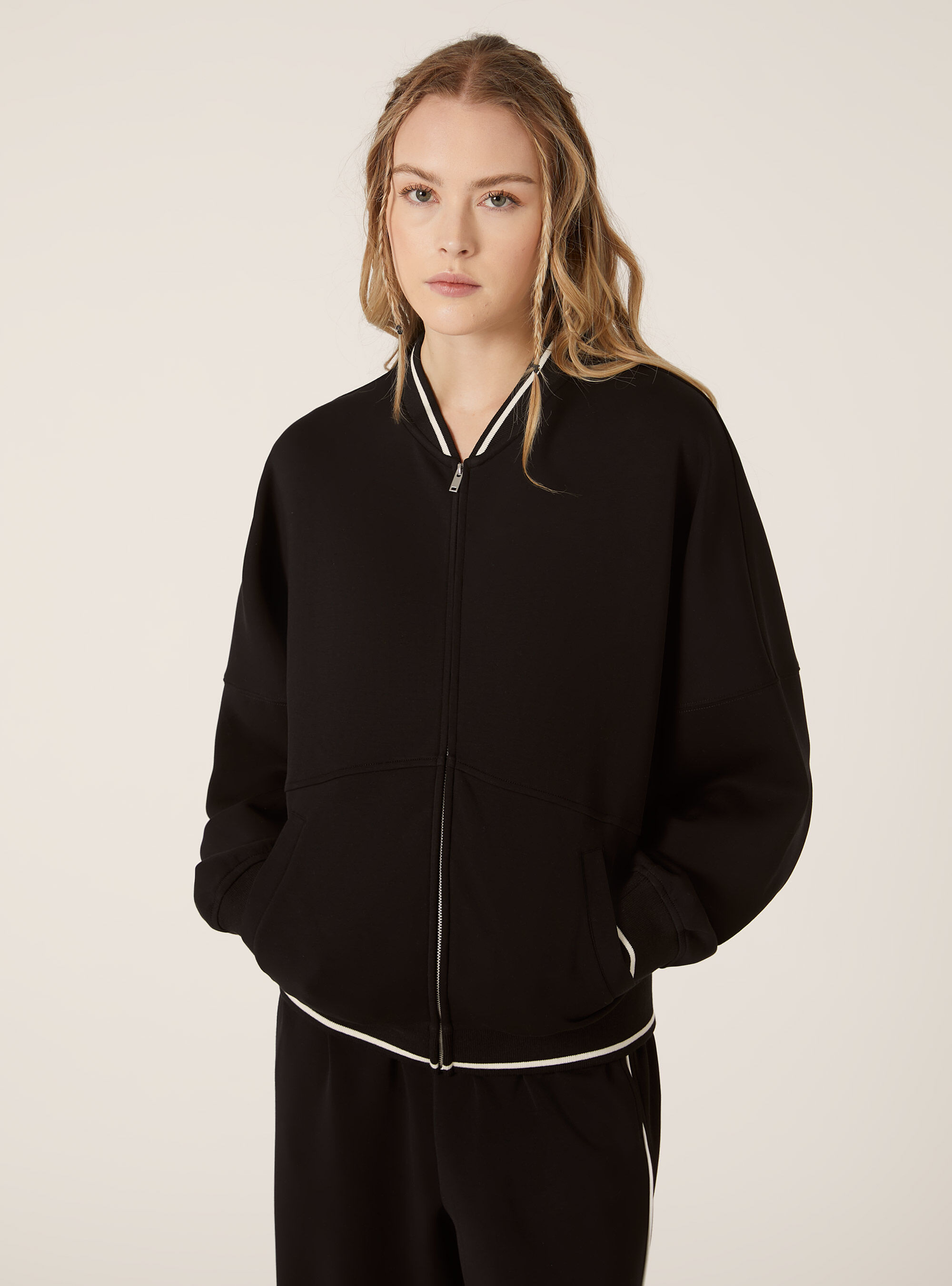 Sweat-shirt zipp&eacute; soft touch