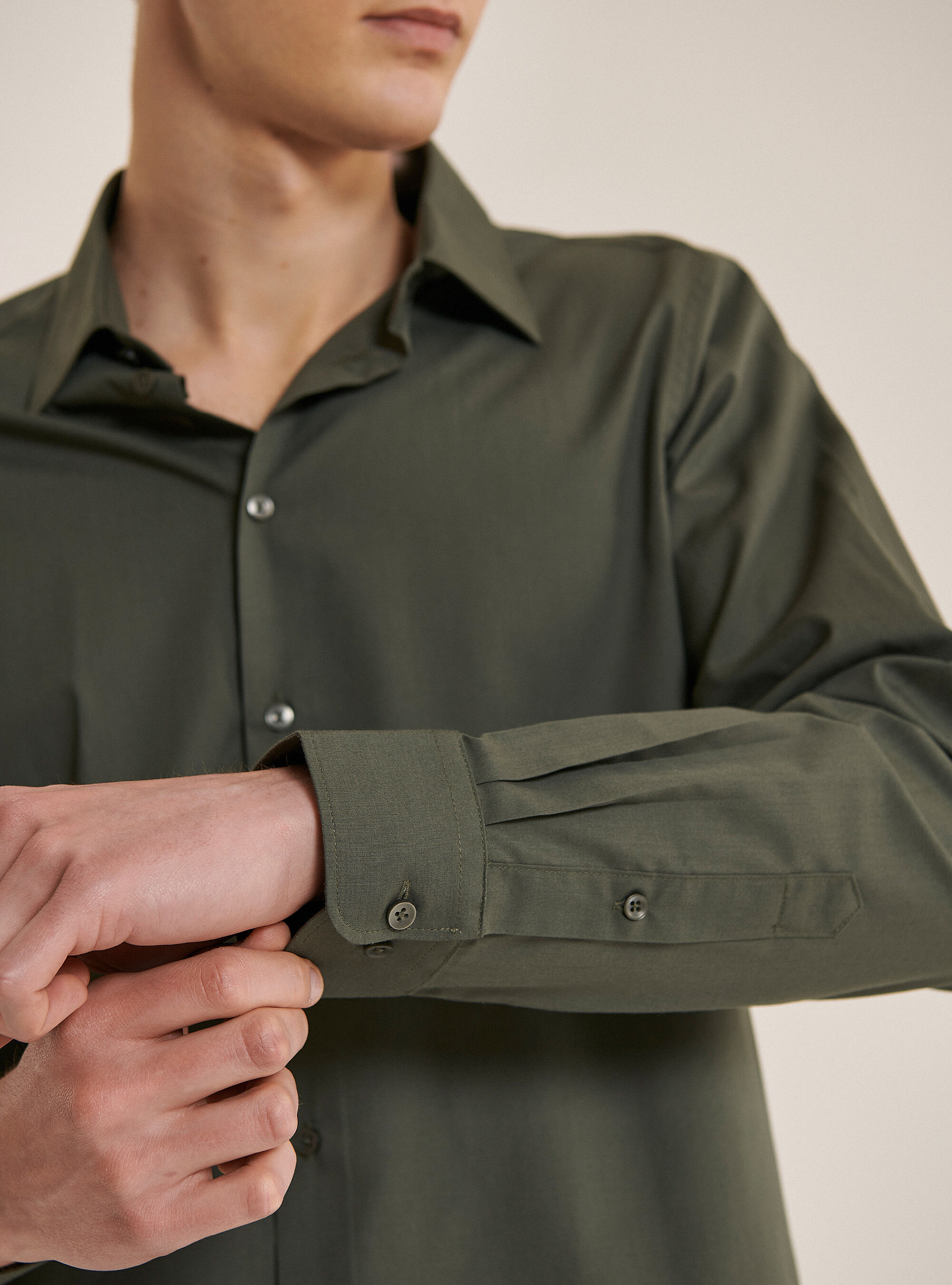 Camicia a manica lunga in tinta unita, C6603 KAKY