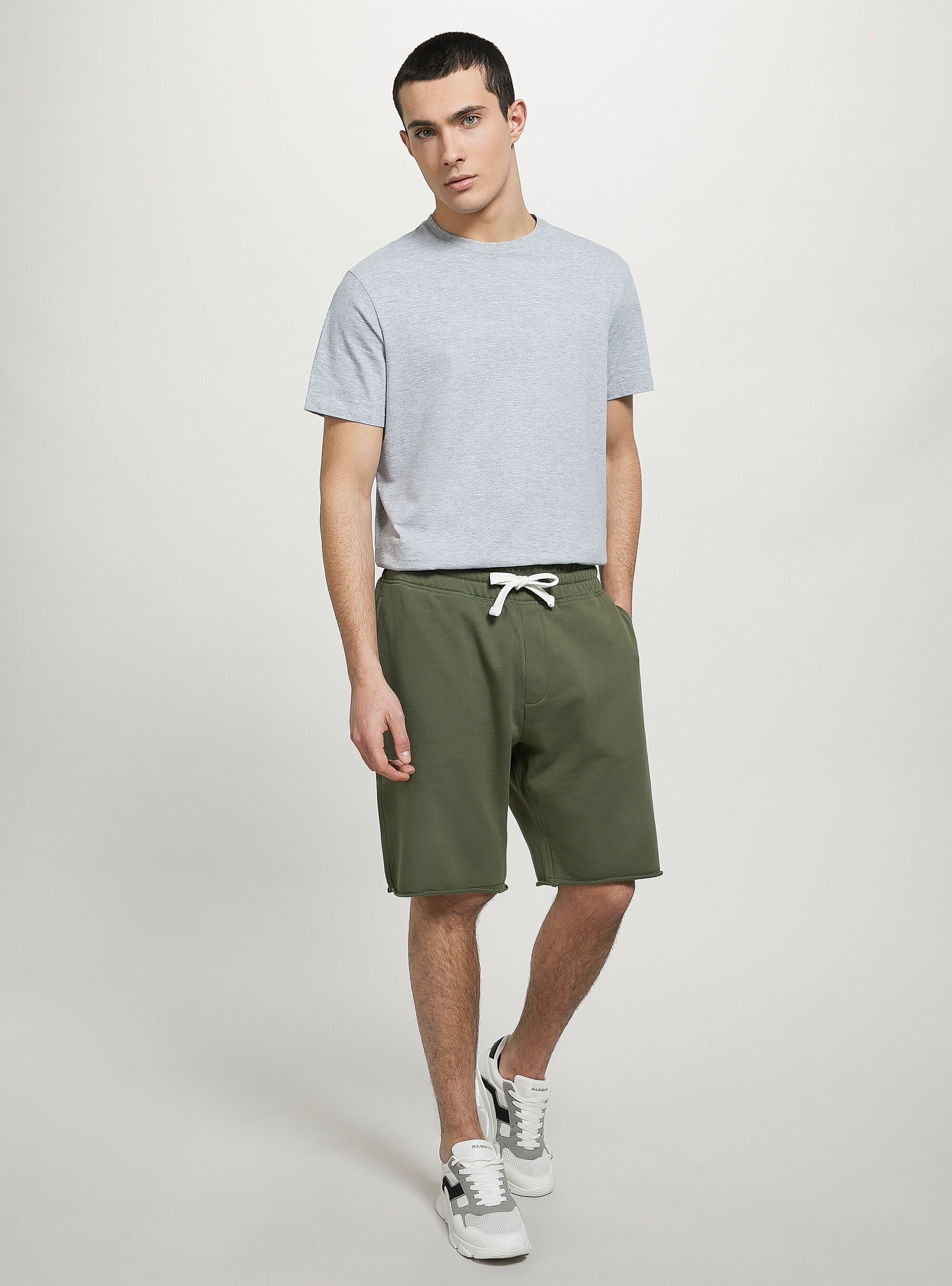 Bermudas jogger de algod&oacute;n, KY2 KAKY MEDIUM