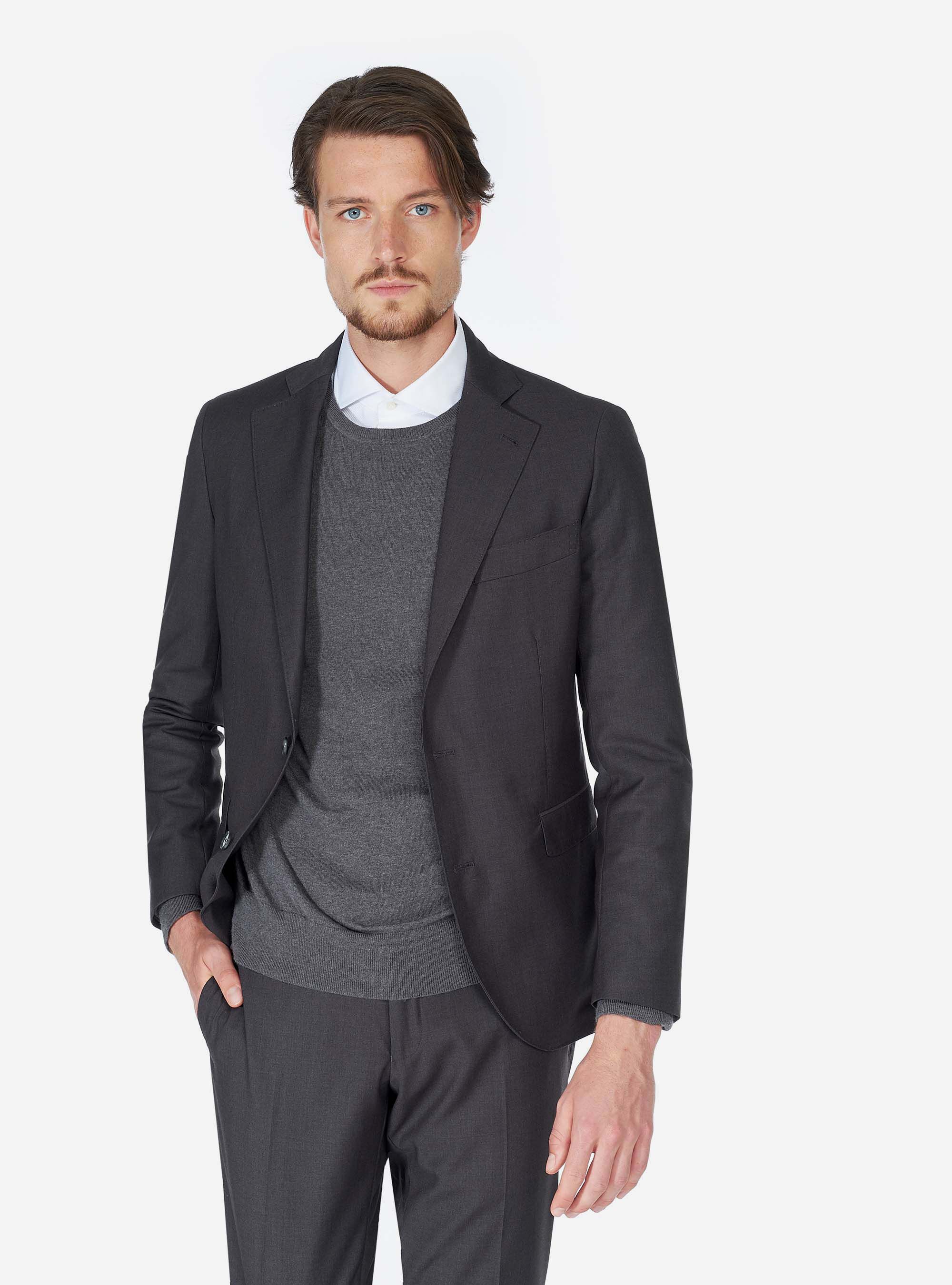 TRAJE DE COLORES, GRIS