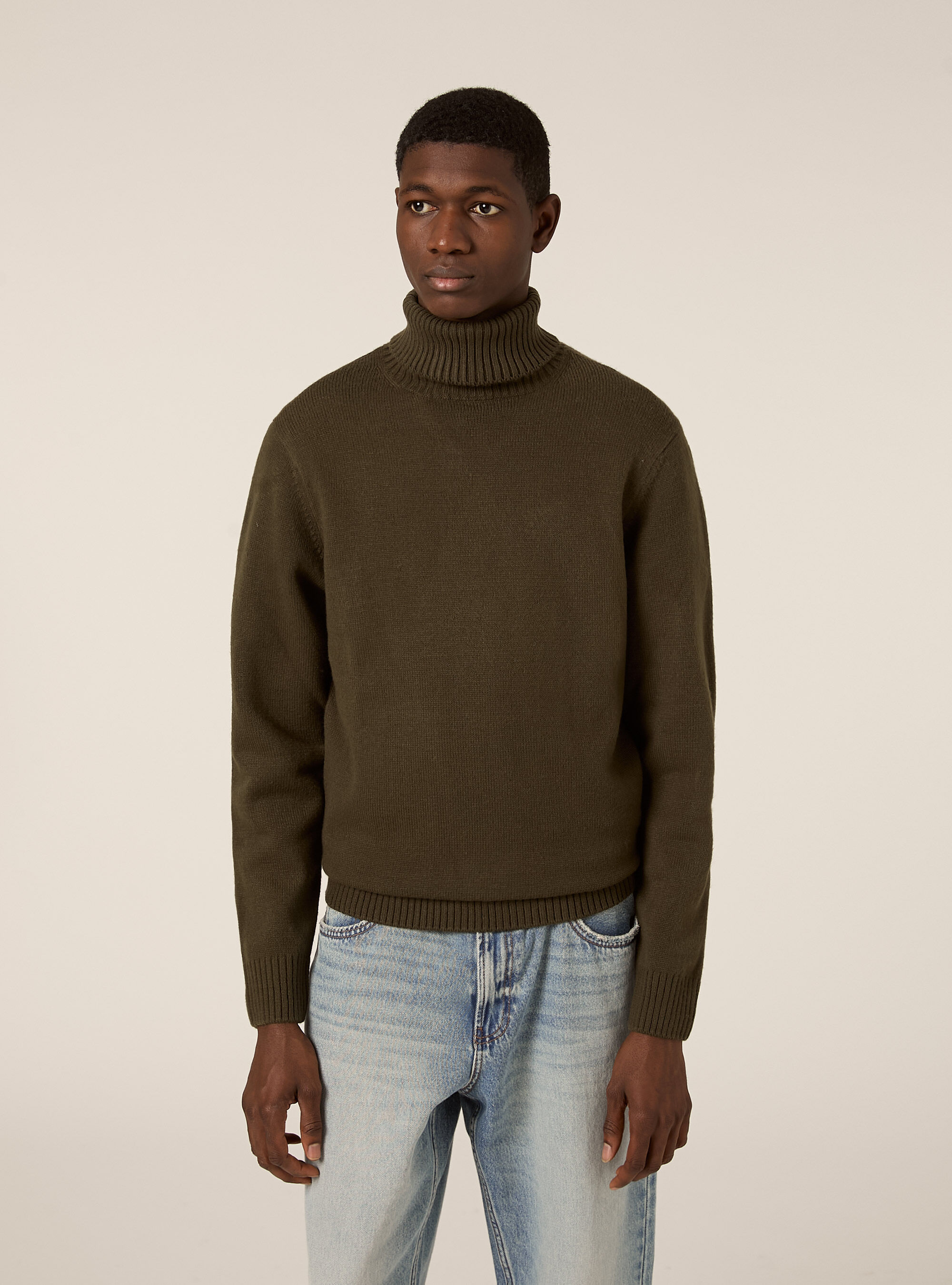 Pullover mit hohem Kragen