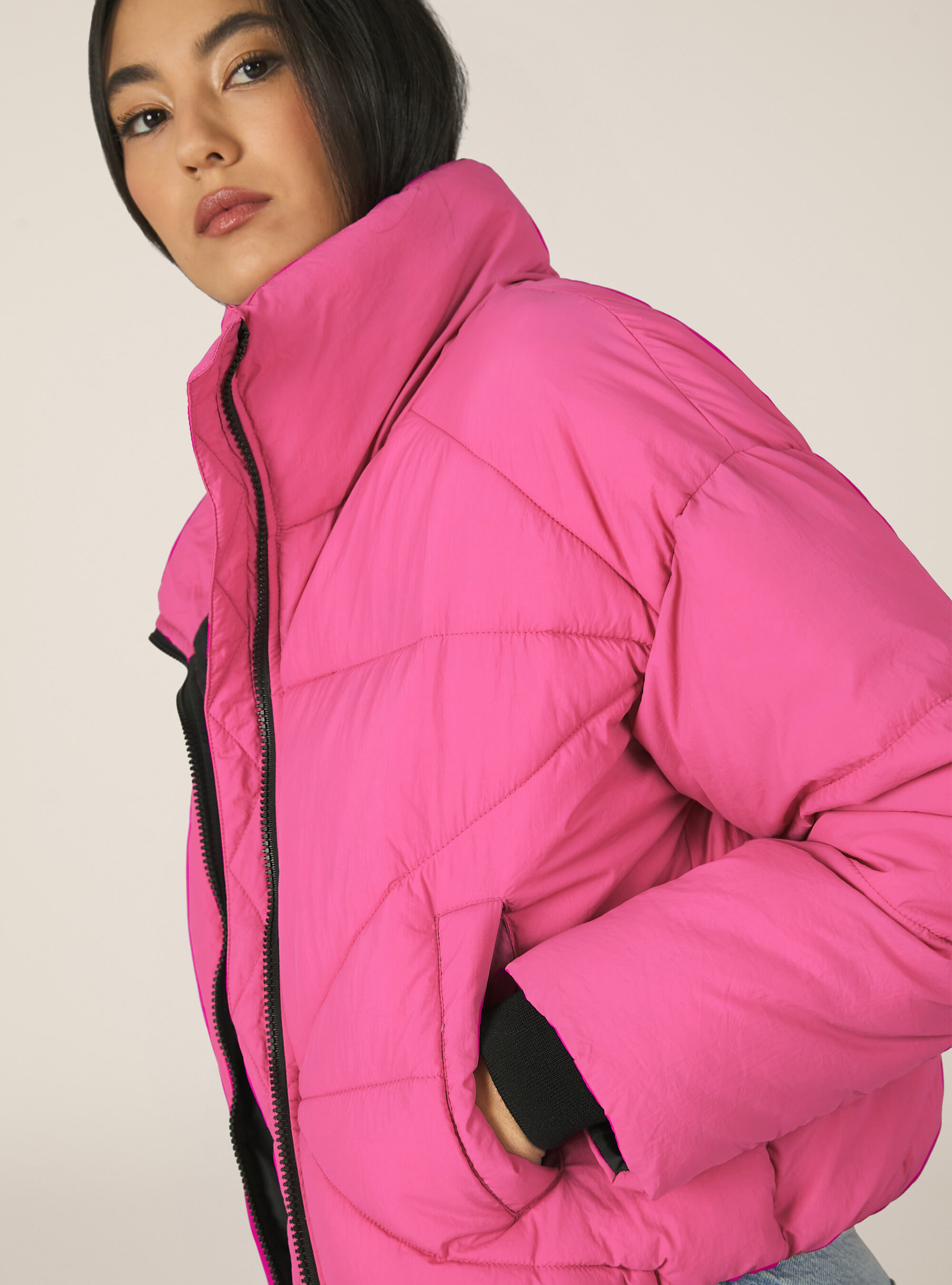 Cropped bomber jacket with recycled padding, FX2 FUXIA MEDIUM