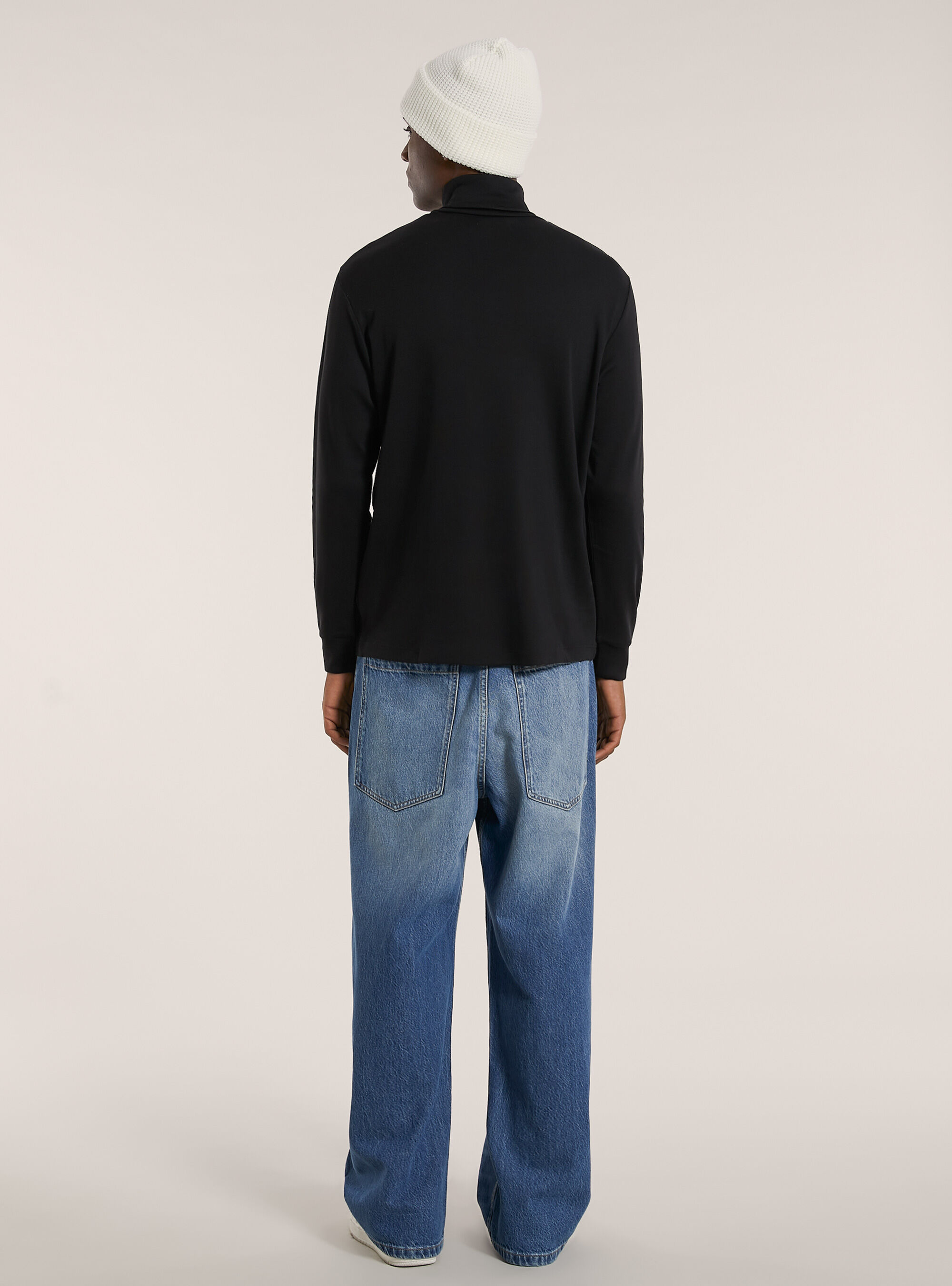 Maglietta a maniche lunghe a collo alto, BK1 BLACK